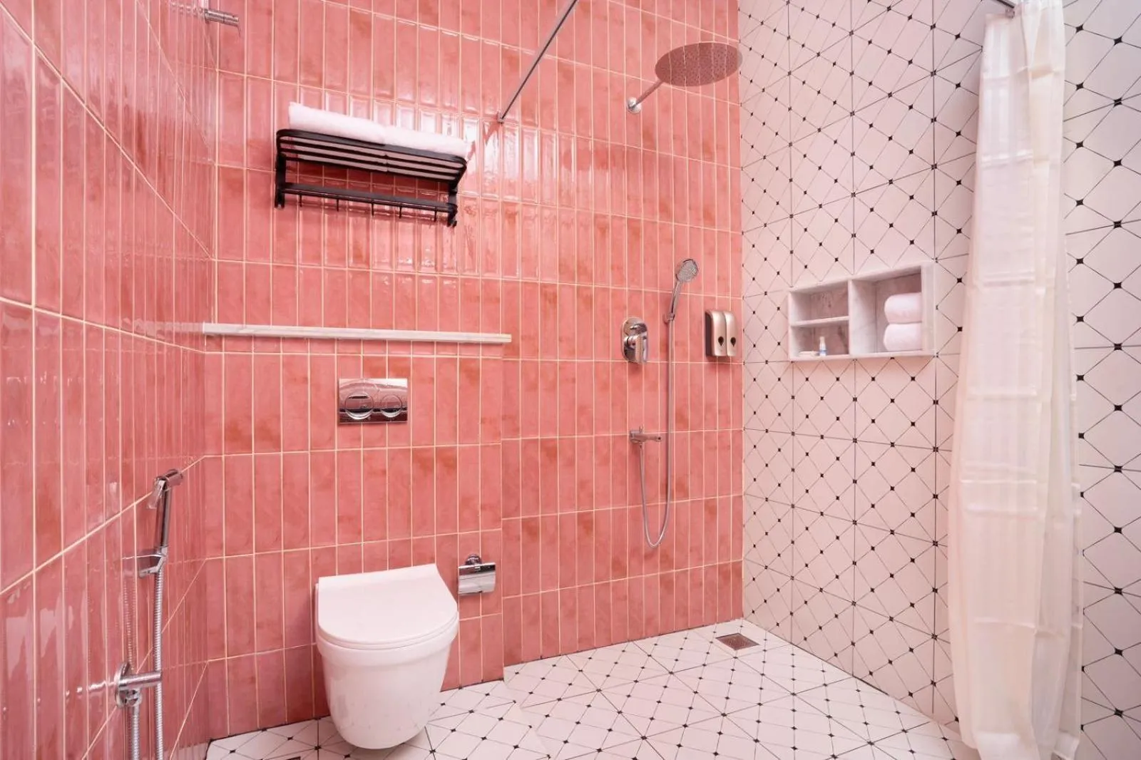 Bathroom in Sea Gadabout Beach Villa