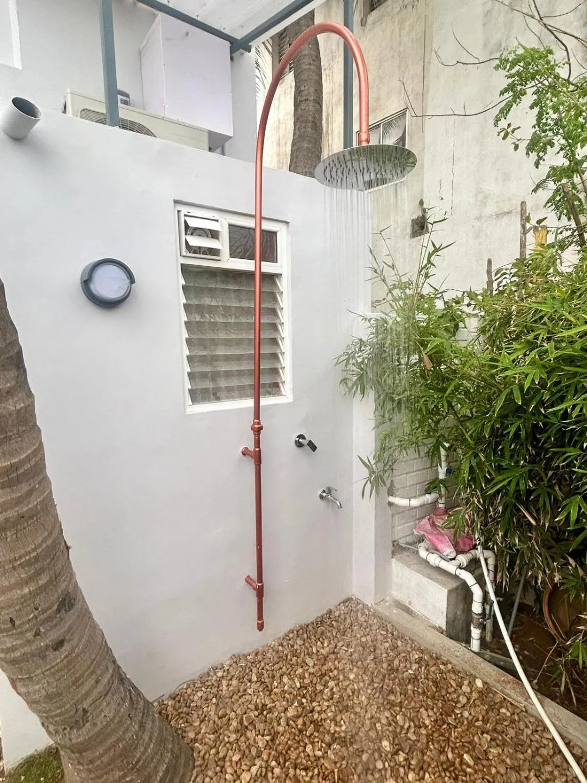 Shower in Sea Gadabout Beach Villa