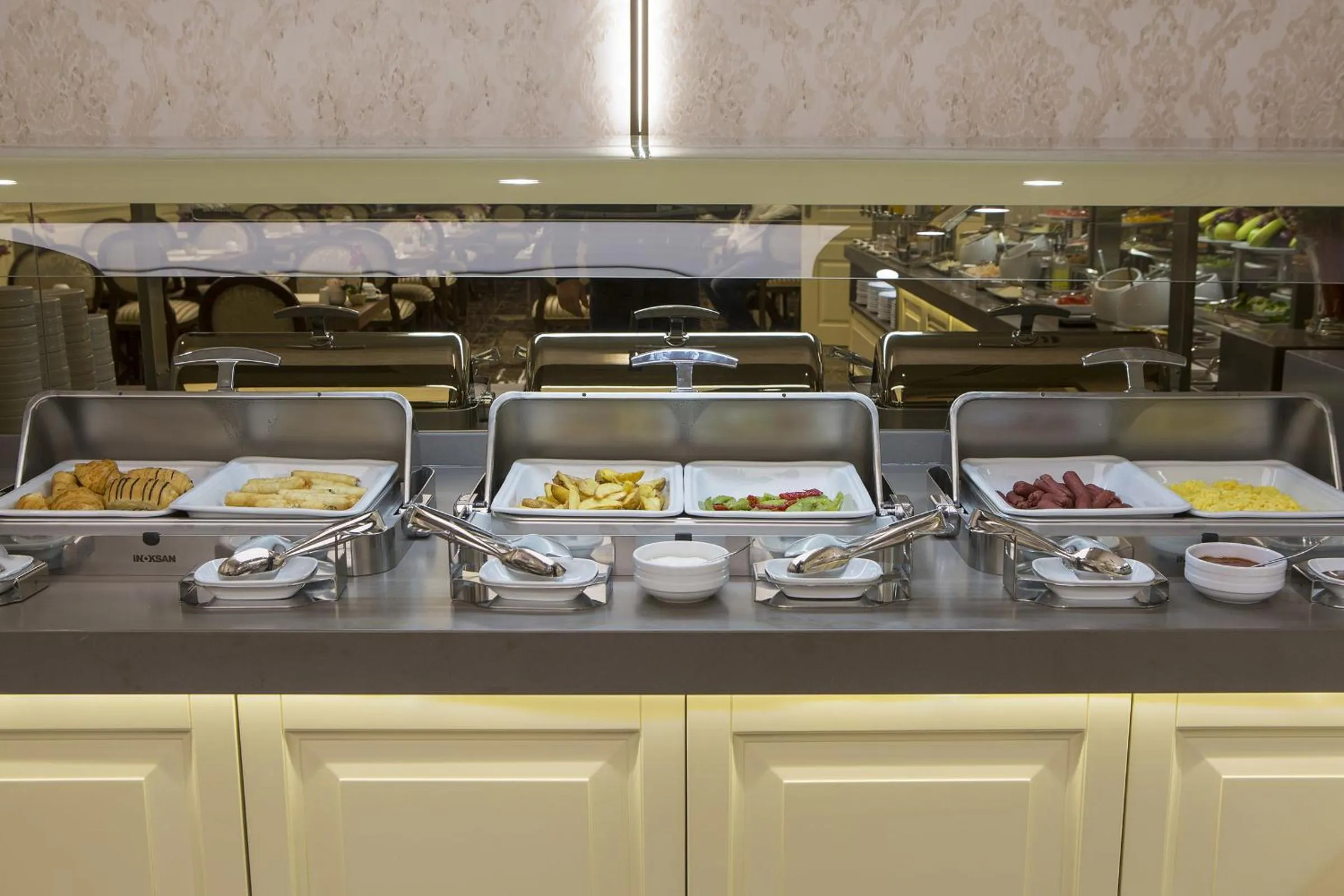 Restaurant/places to eat in Icon Hotel Taksim