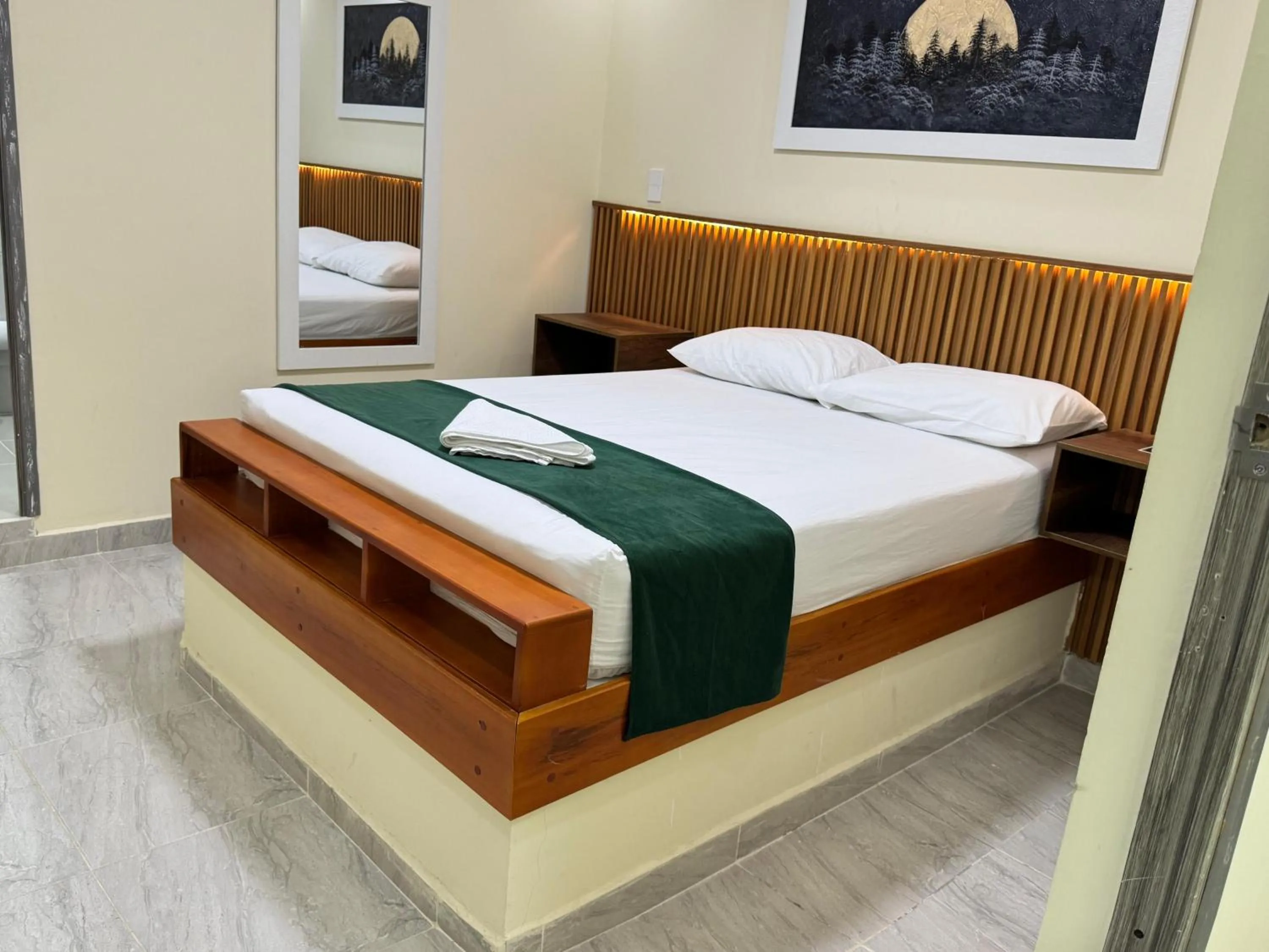 Bed in Hotel Magistral Suiter