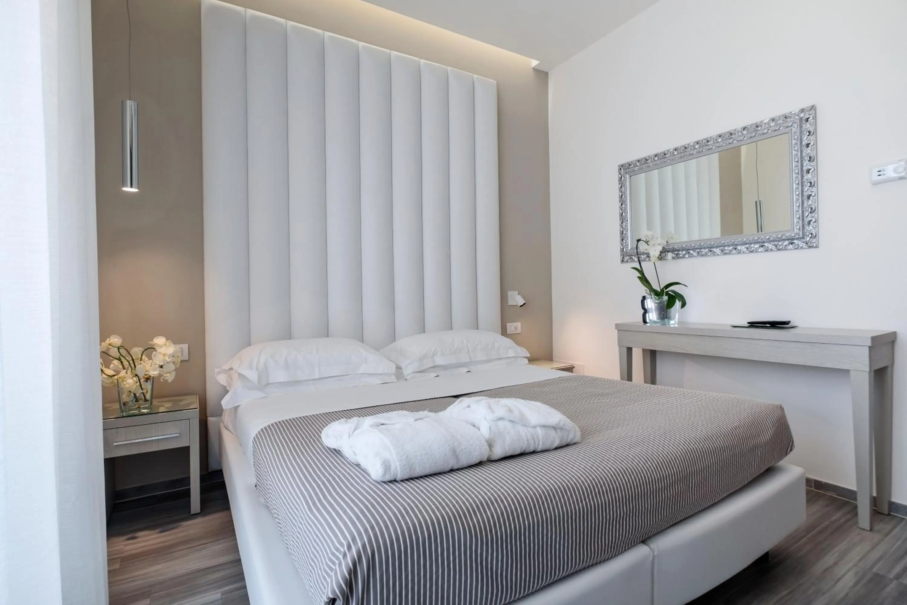 Sea view, Bed in Hotel Stella D'Oro