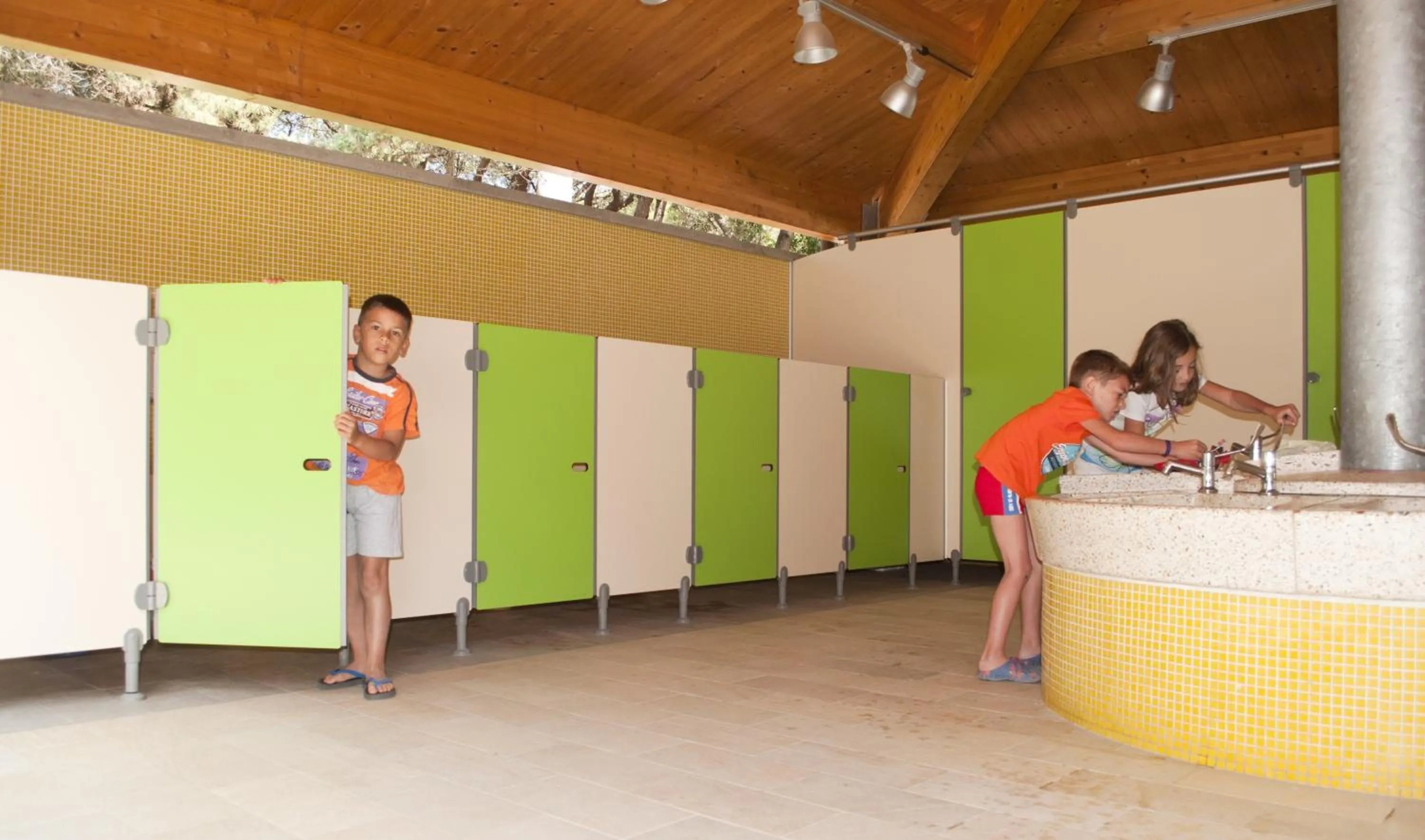 Bathroom in Le Esperidi Camping Ecoresort