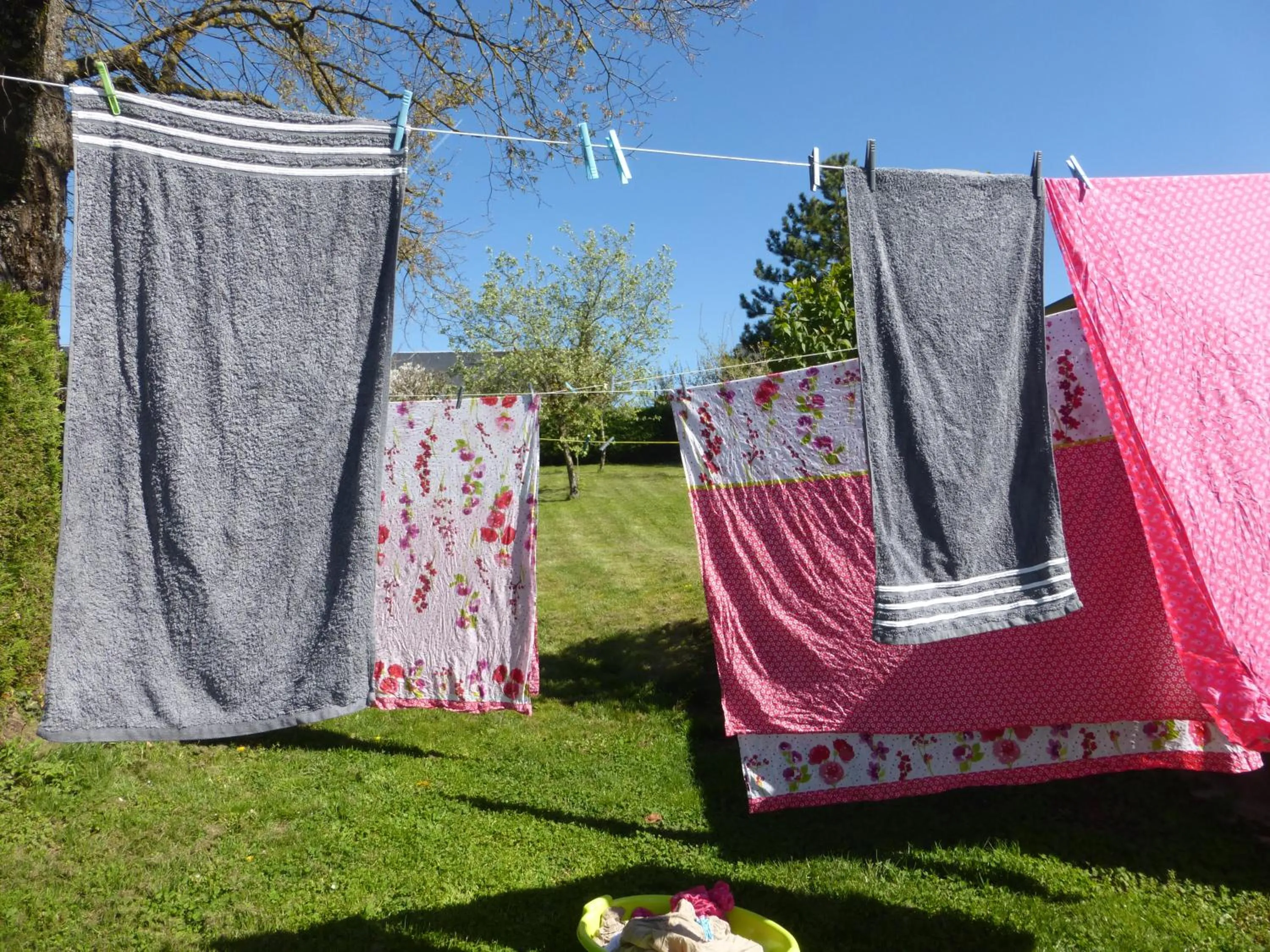 Spring in Chambre d'Hôtes Le Tilleul de Canac PARKING privé GRATUIT Petits déjeuners COMPRIS