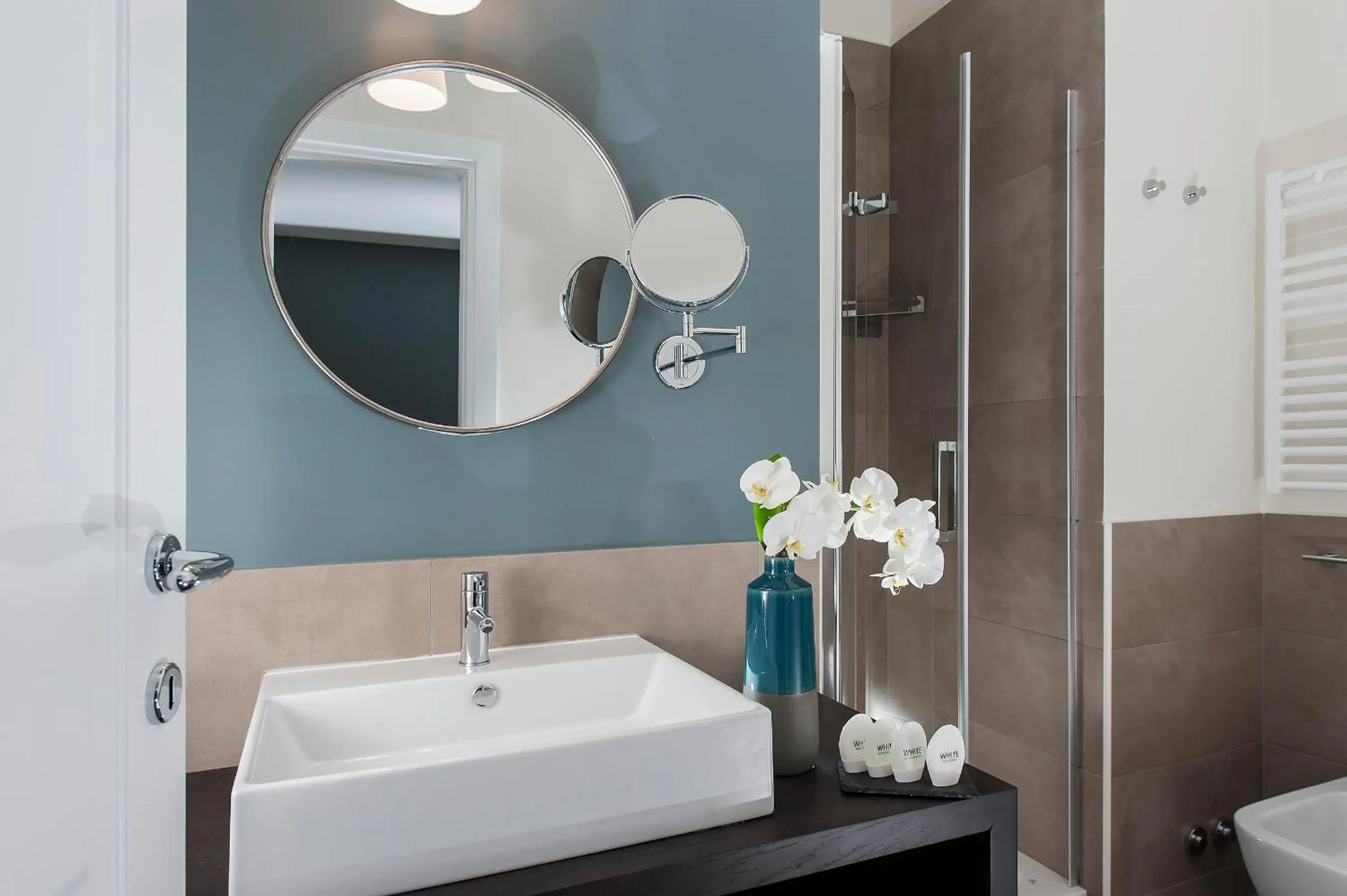 Bathroom in Corso Vittorio 308