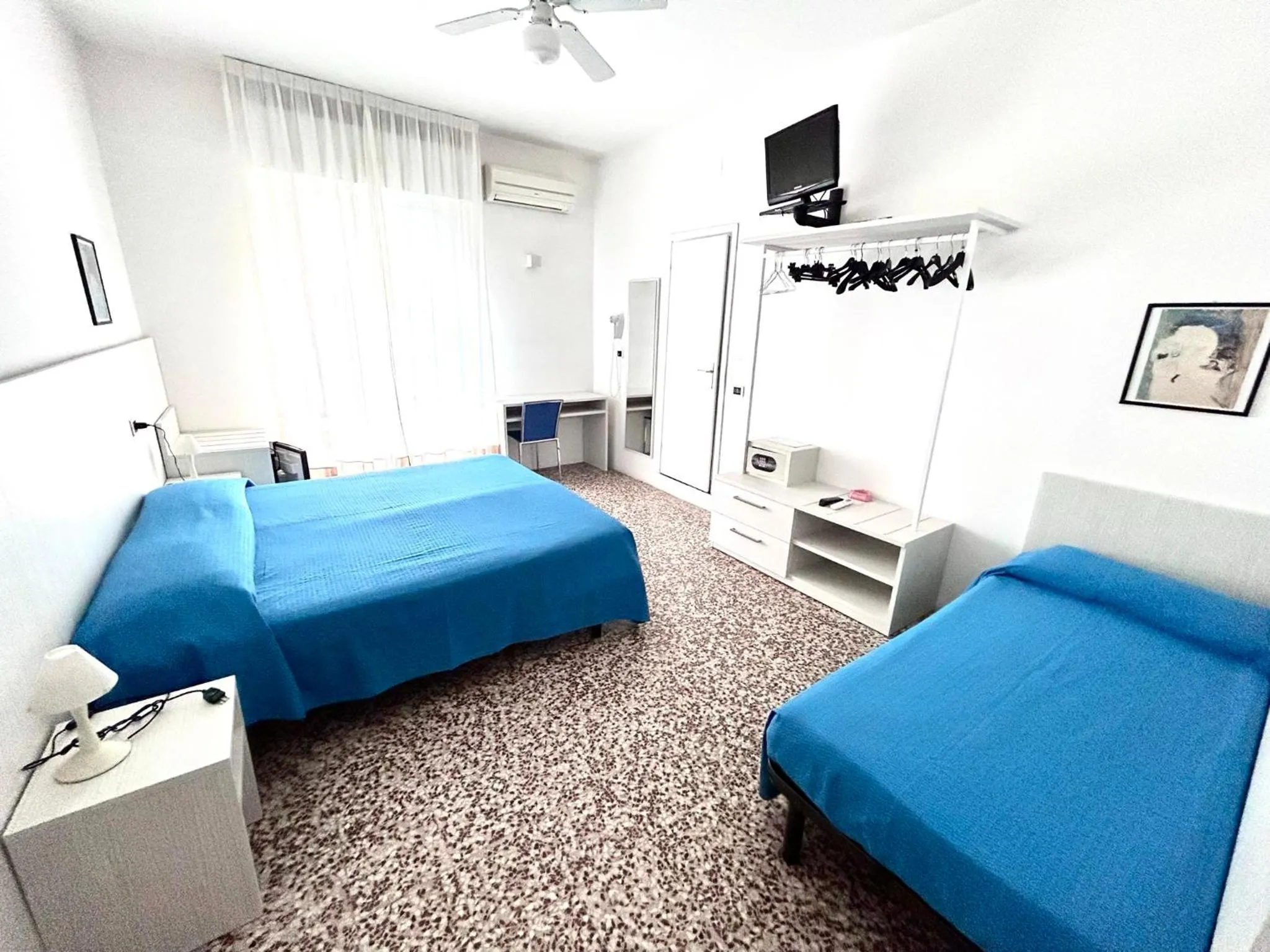 Photo of the whole room, Bed in B&B Moresco