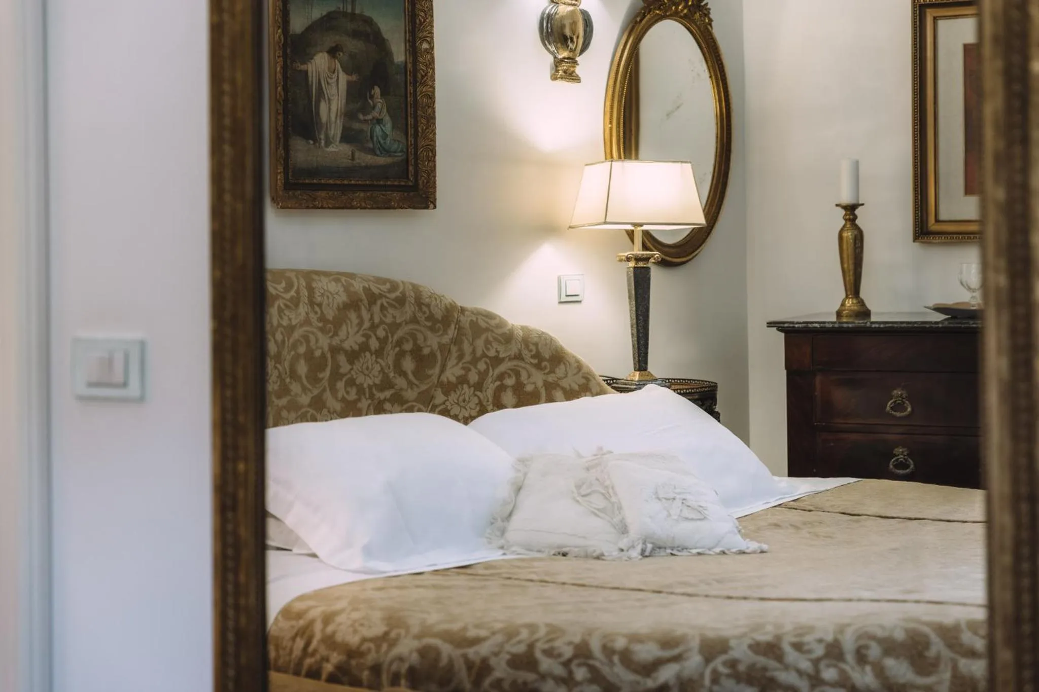 Bed in B&B Triskéles