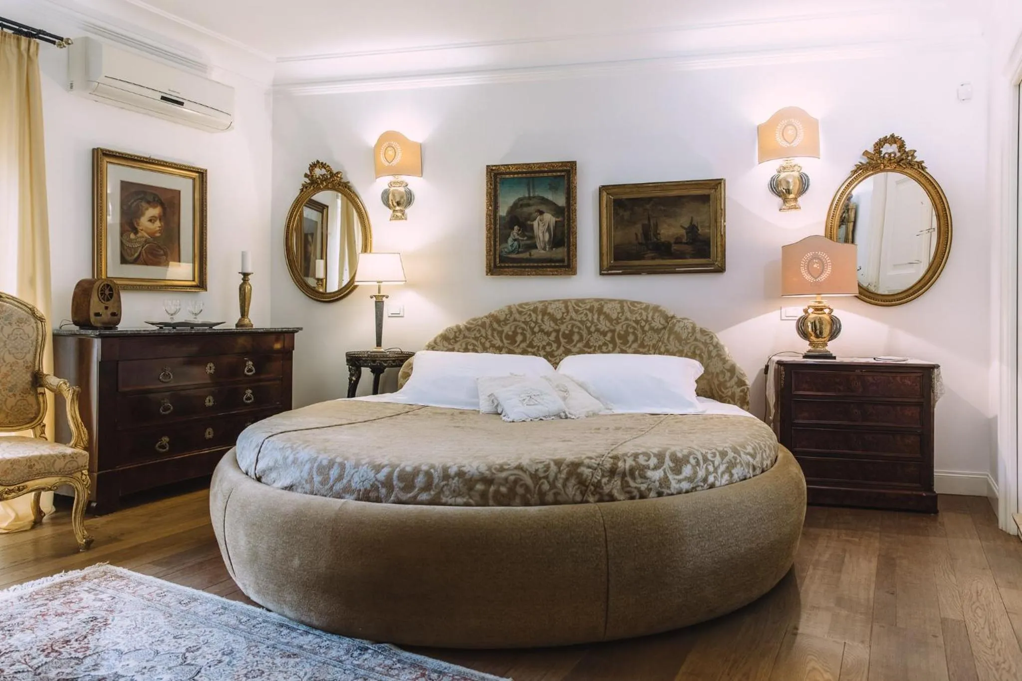 Bed in B&B Triskéles