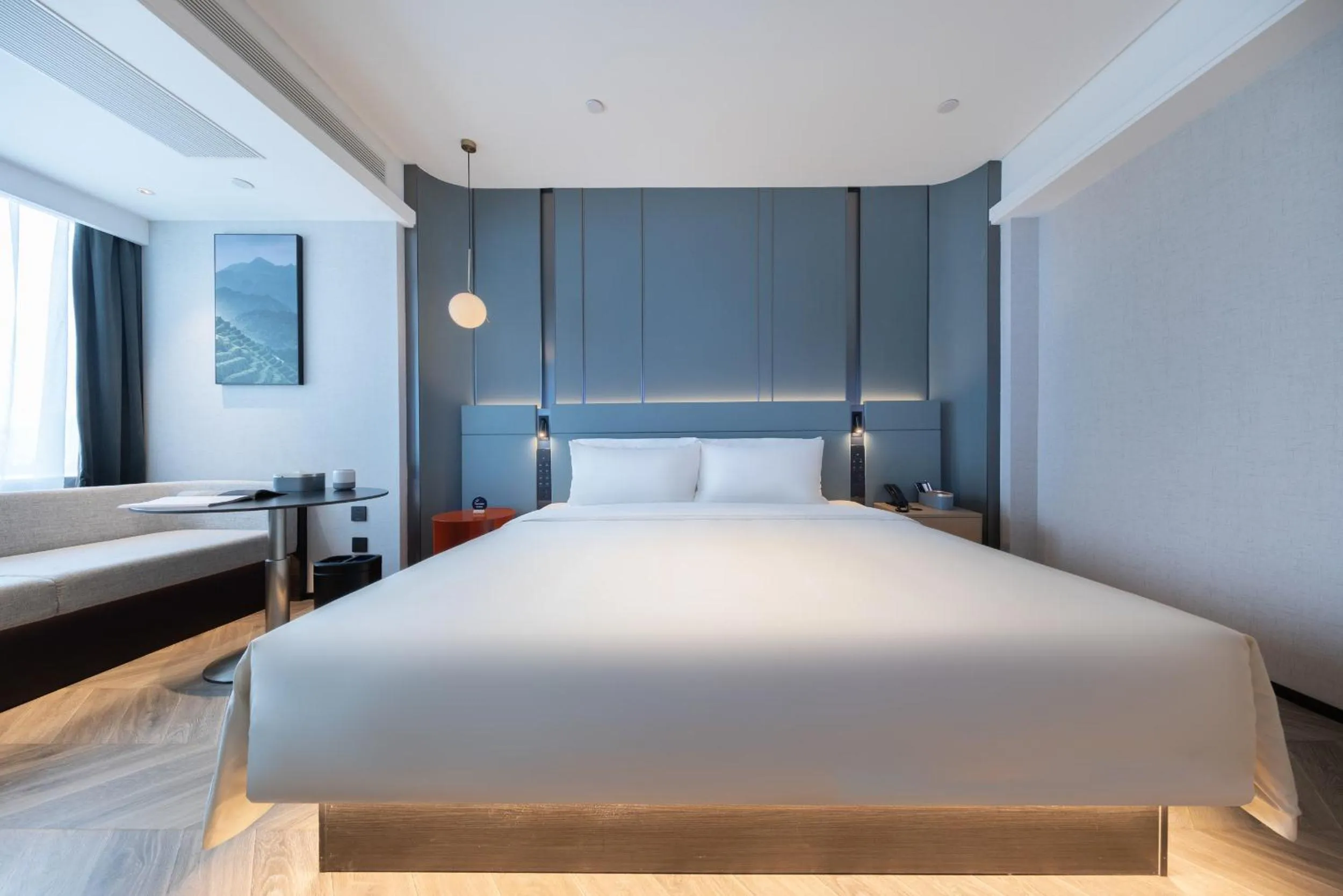 Bed in Atour Hotel Wuhan Wuchang Zhongnan Road