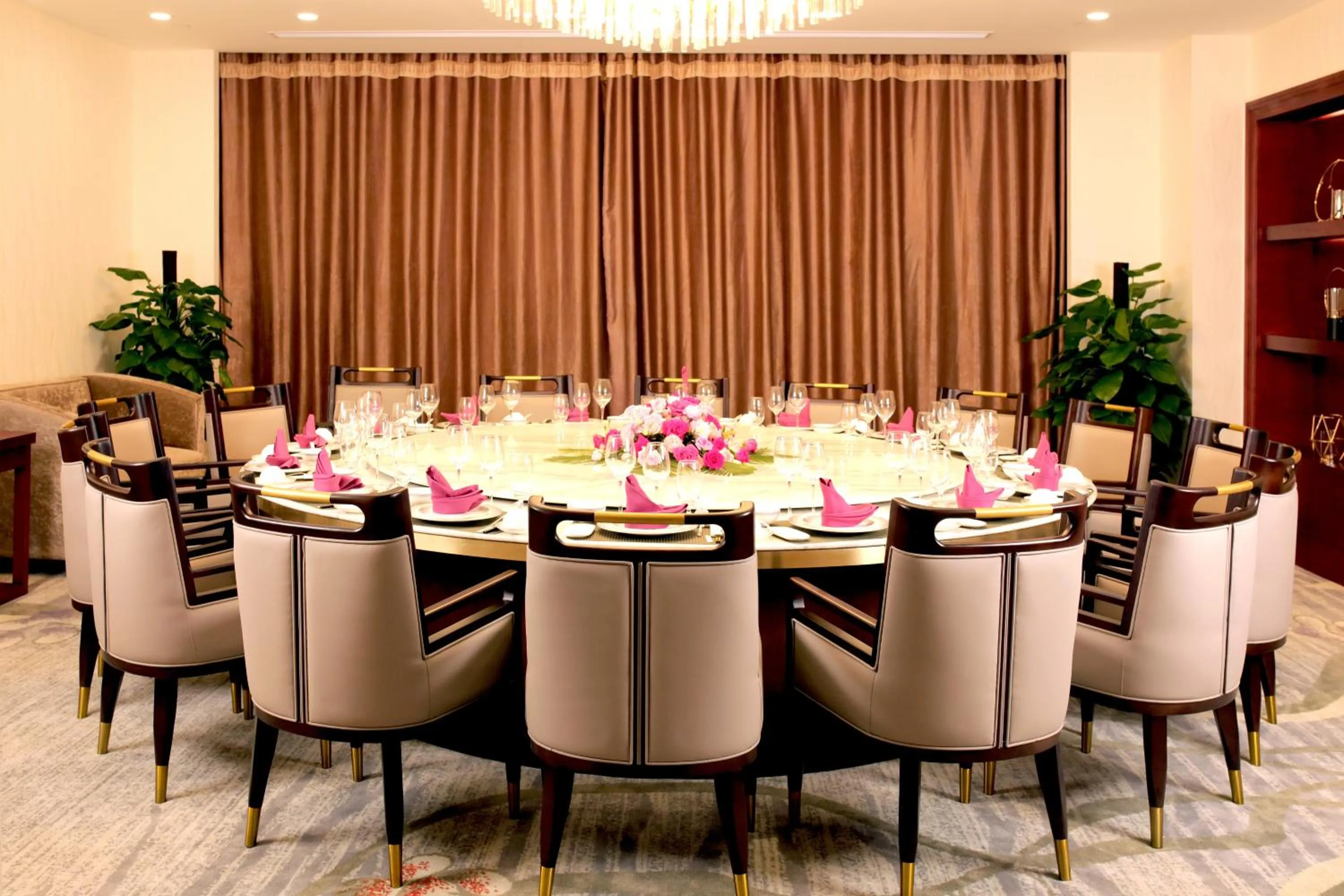 Restaurant/places to eat in Meilun Hotel Shanghai Hongqiao Hub