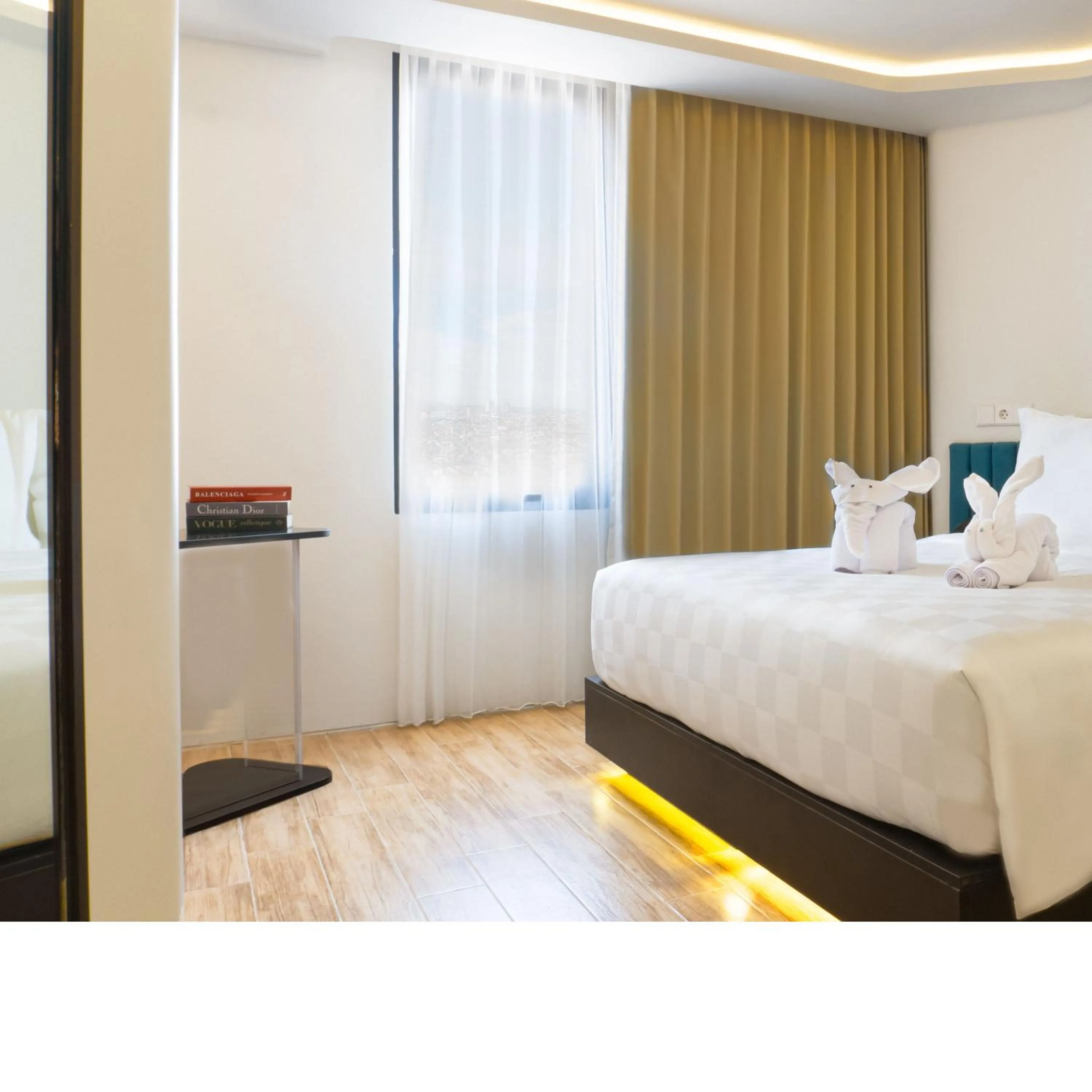Bedroom, Bed in EXCOTEL Design Hotel Surabaya