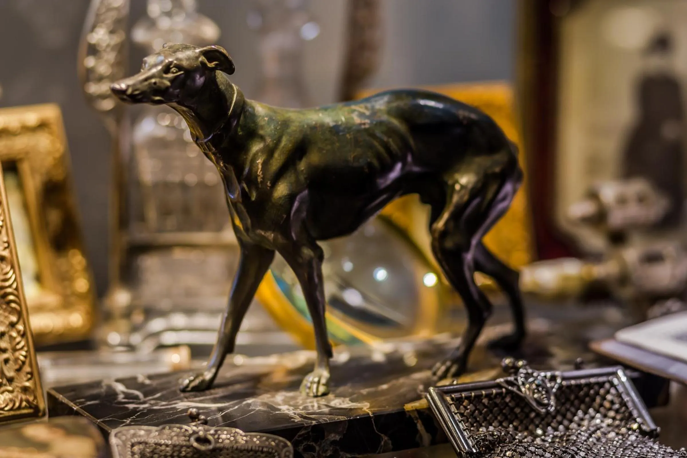 Decorative detail in Hotel Monumento Pazo de Orbán