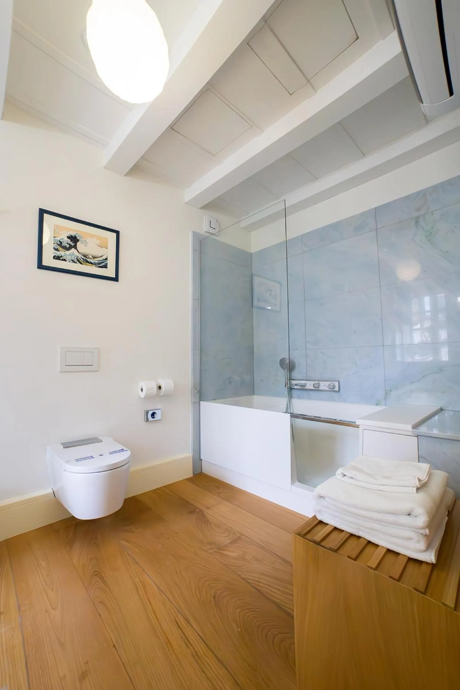 Bathroom in Hotel Monumento Pazo de Orbán