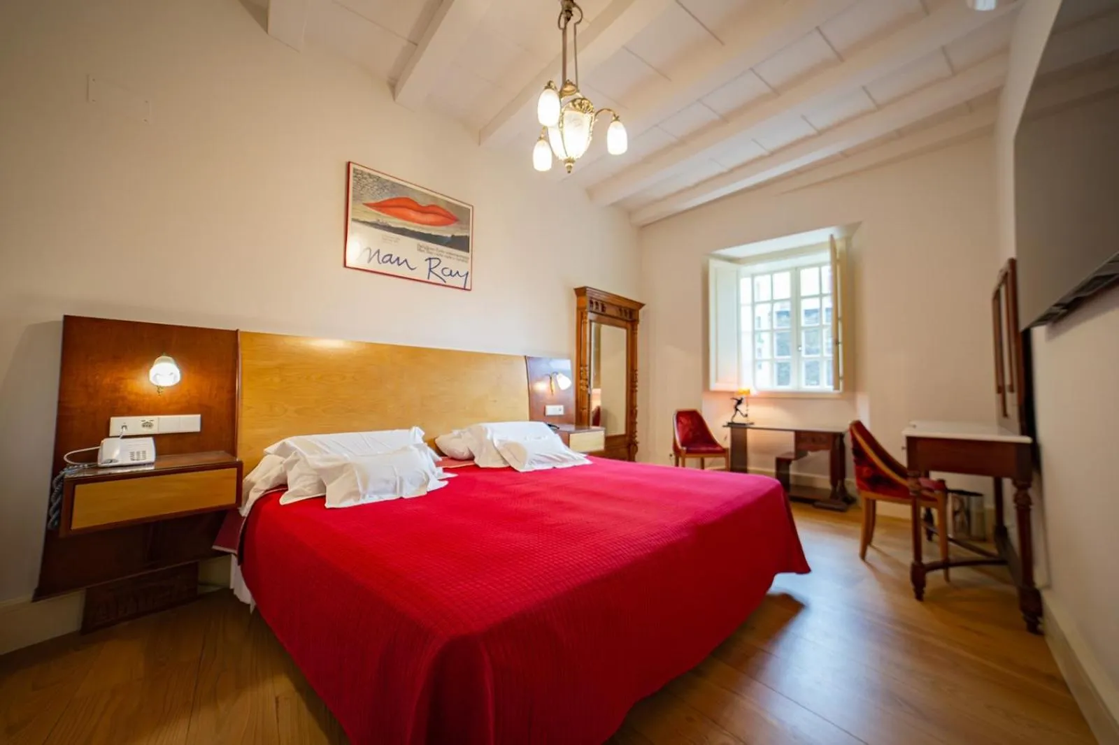 Bedroom, Bed in Hotel Monumento Pazo de Orbán