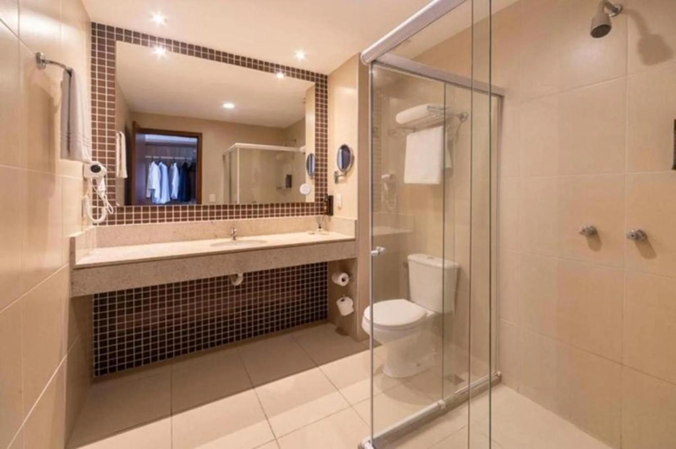 Bathroom in Intercity Salvador Aeroporto