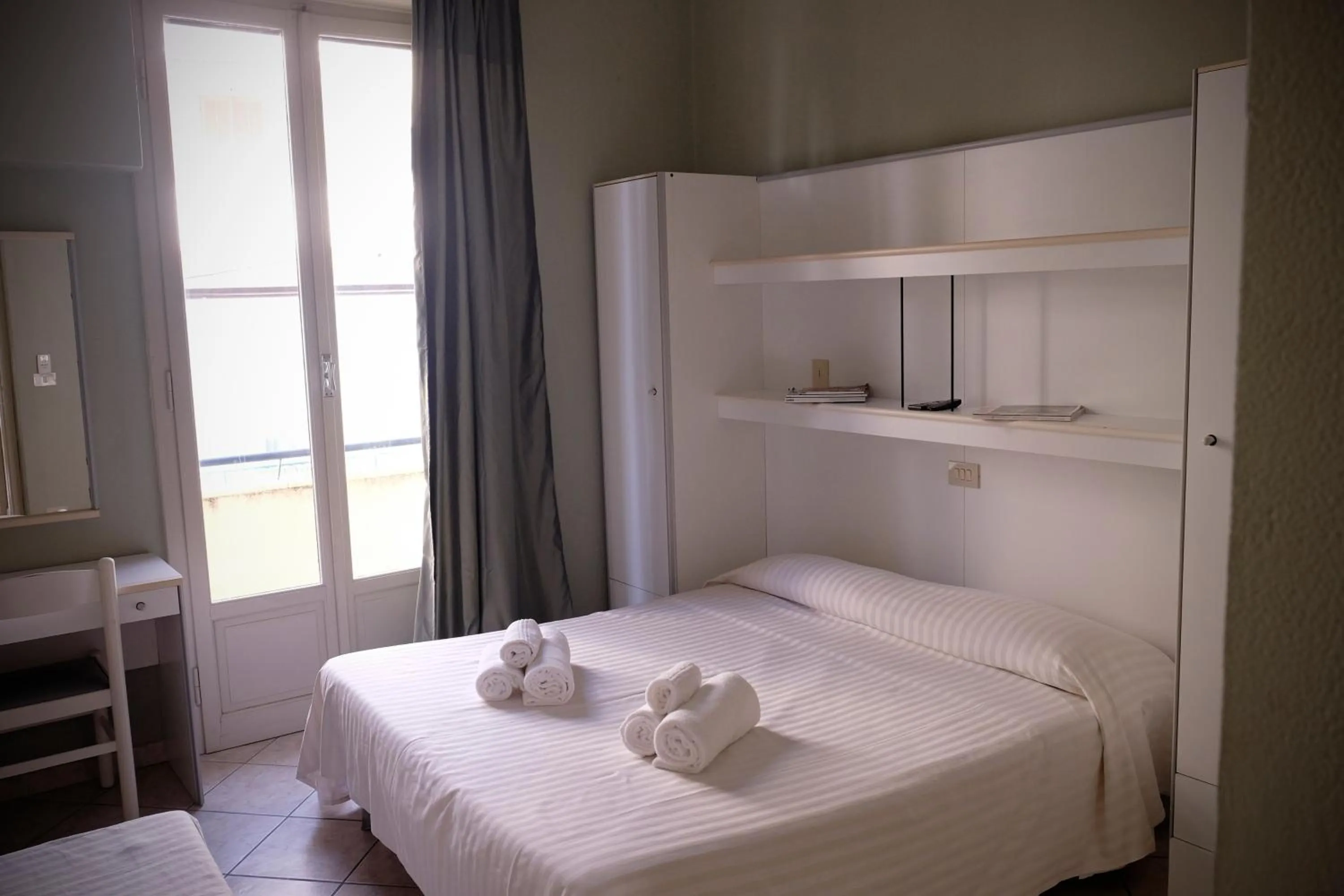 Day in Residence Perla