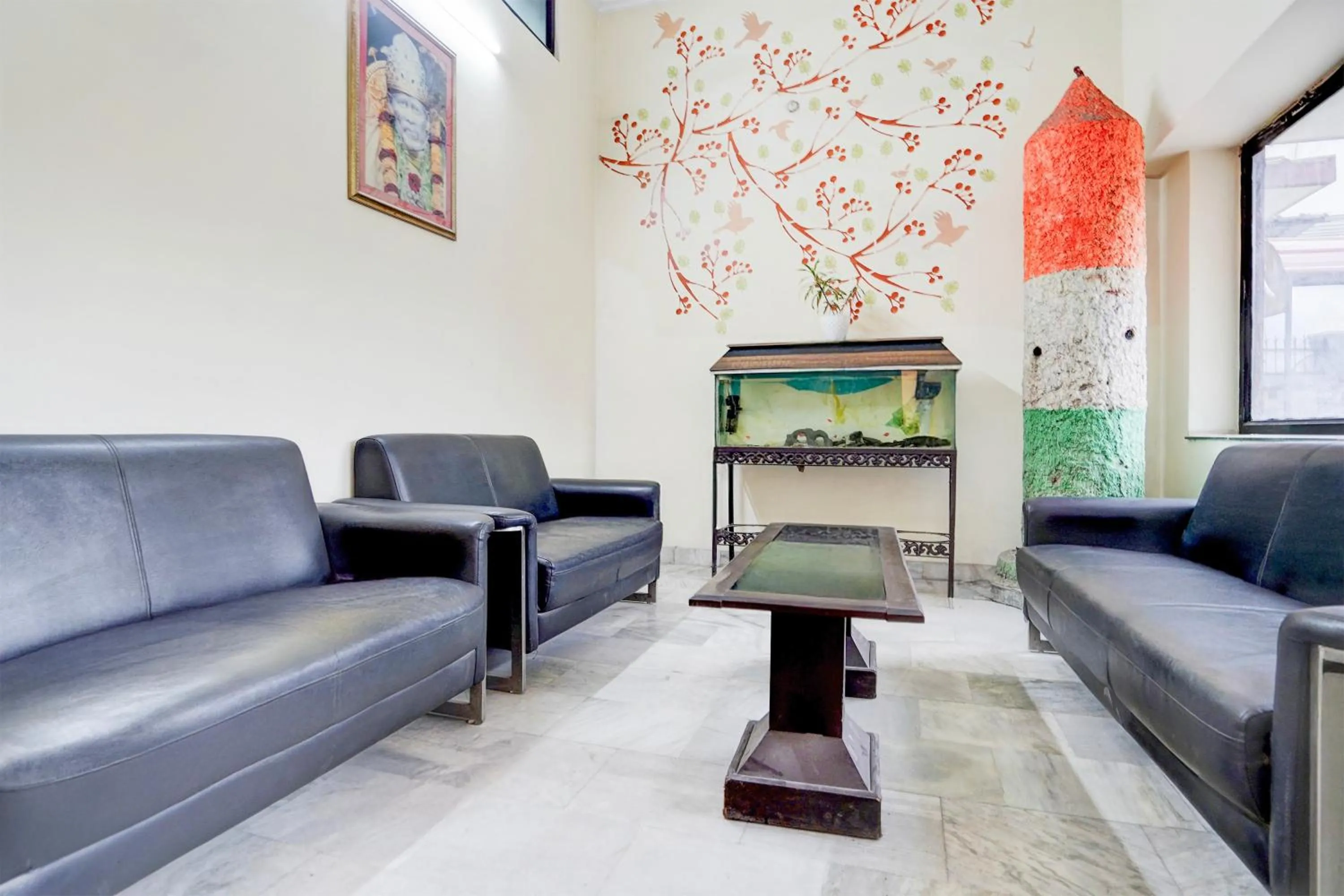 Lobby or reception in Super Hotel O Tyagi Road near Railway Station