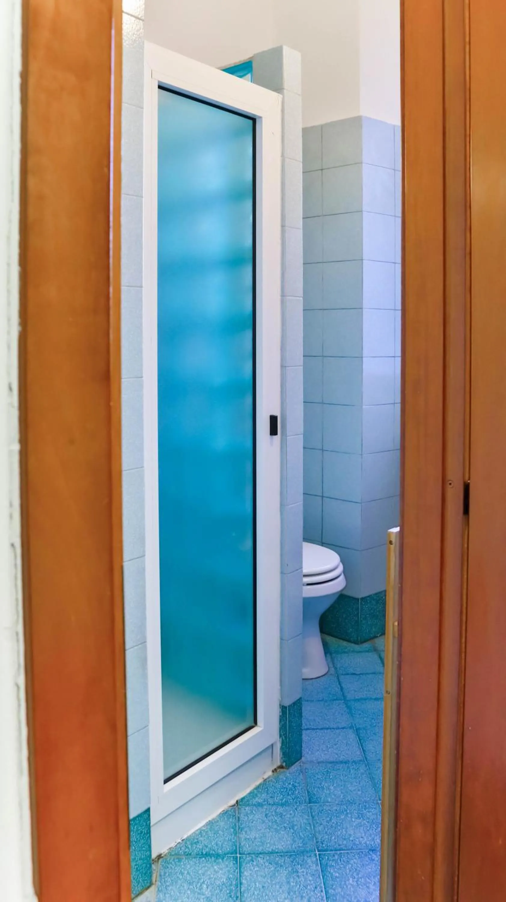 Bathroom in I Am Here - Gioia 71