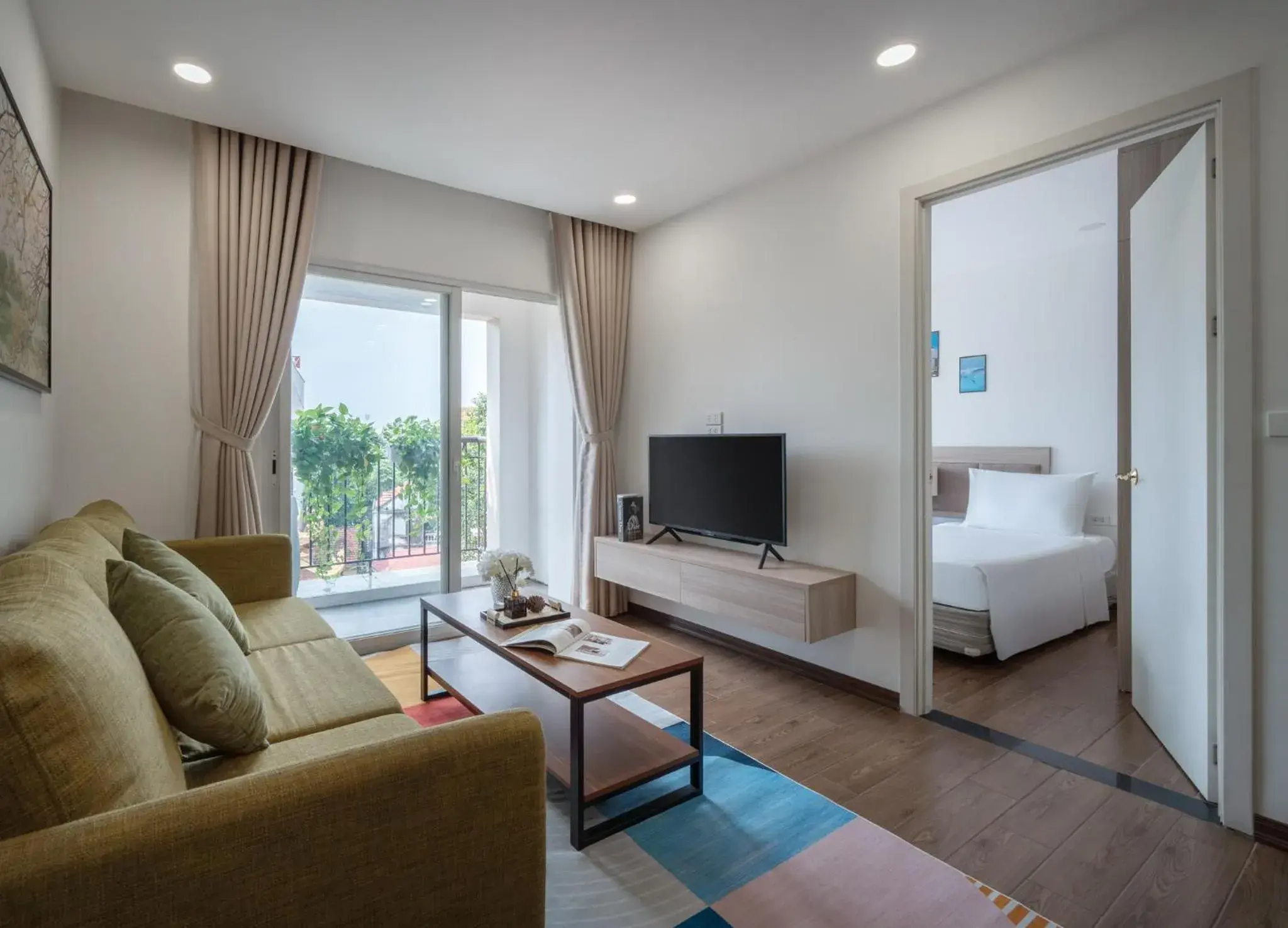 Apartment with View and Balcony in Luxe Paradise Hotel Nguyen Khac Hieu Apartment with View and Balcony in Luxe Paradise Hotel Nguyen Khac Hieu