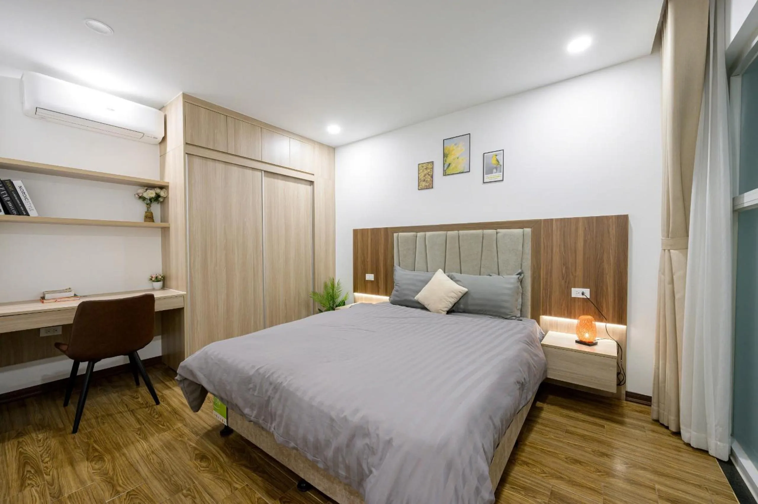 Bed in Luxe Paradise Hotel Nguyen Khac Hieu