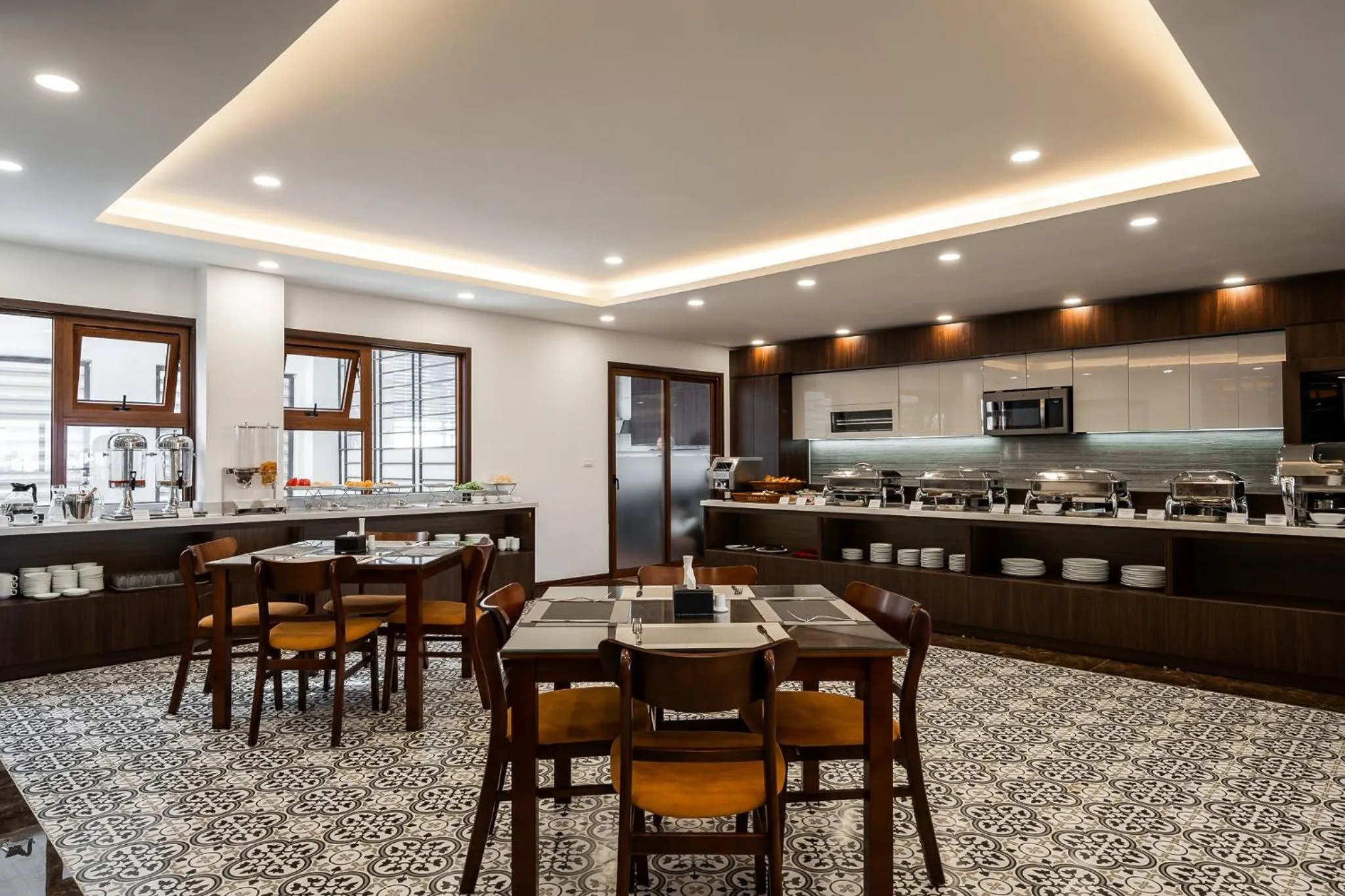 Seating area in Luxe Paradise Hotel Nguyen Khac Hieu