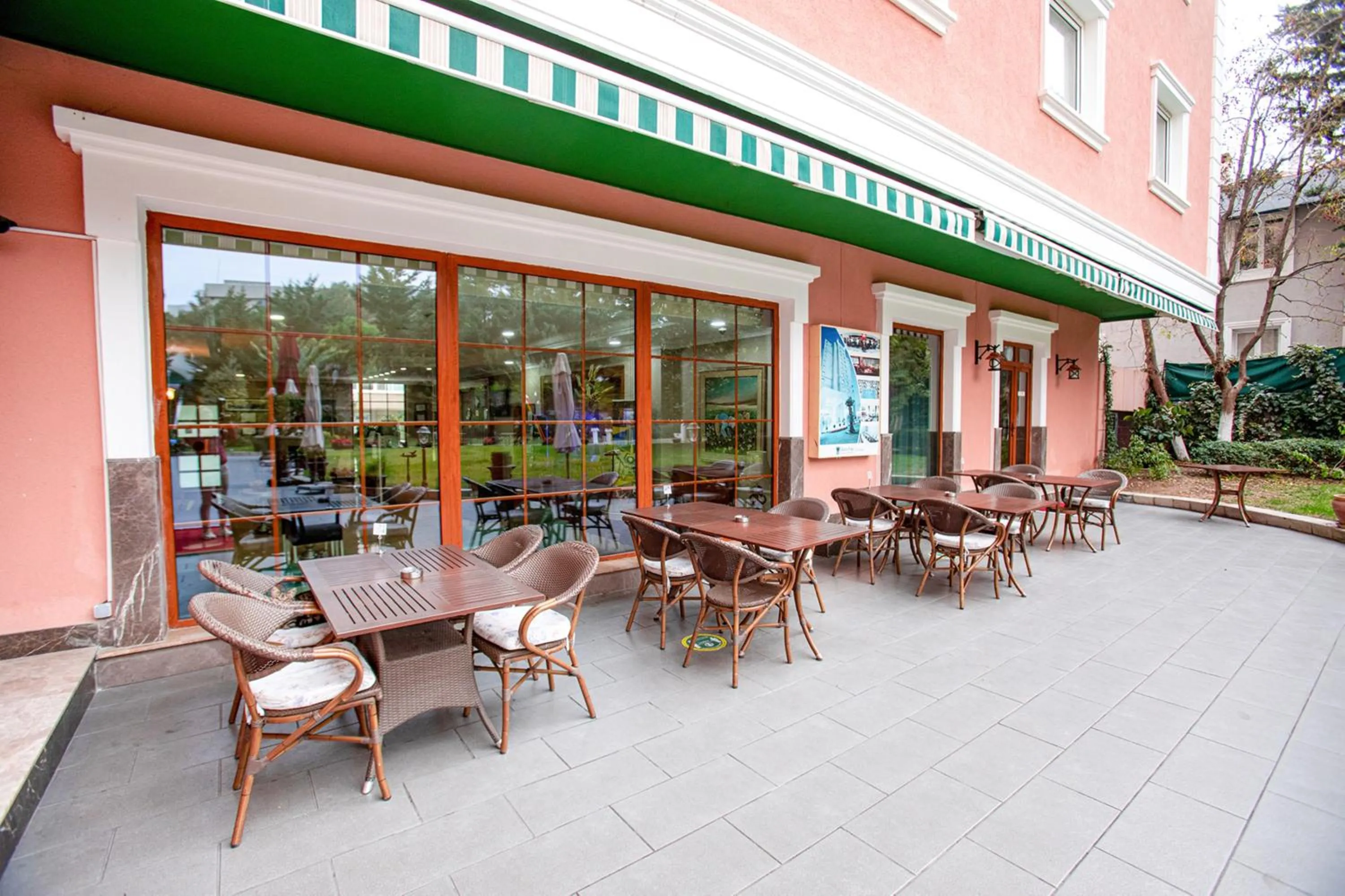 The Green Park Merter