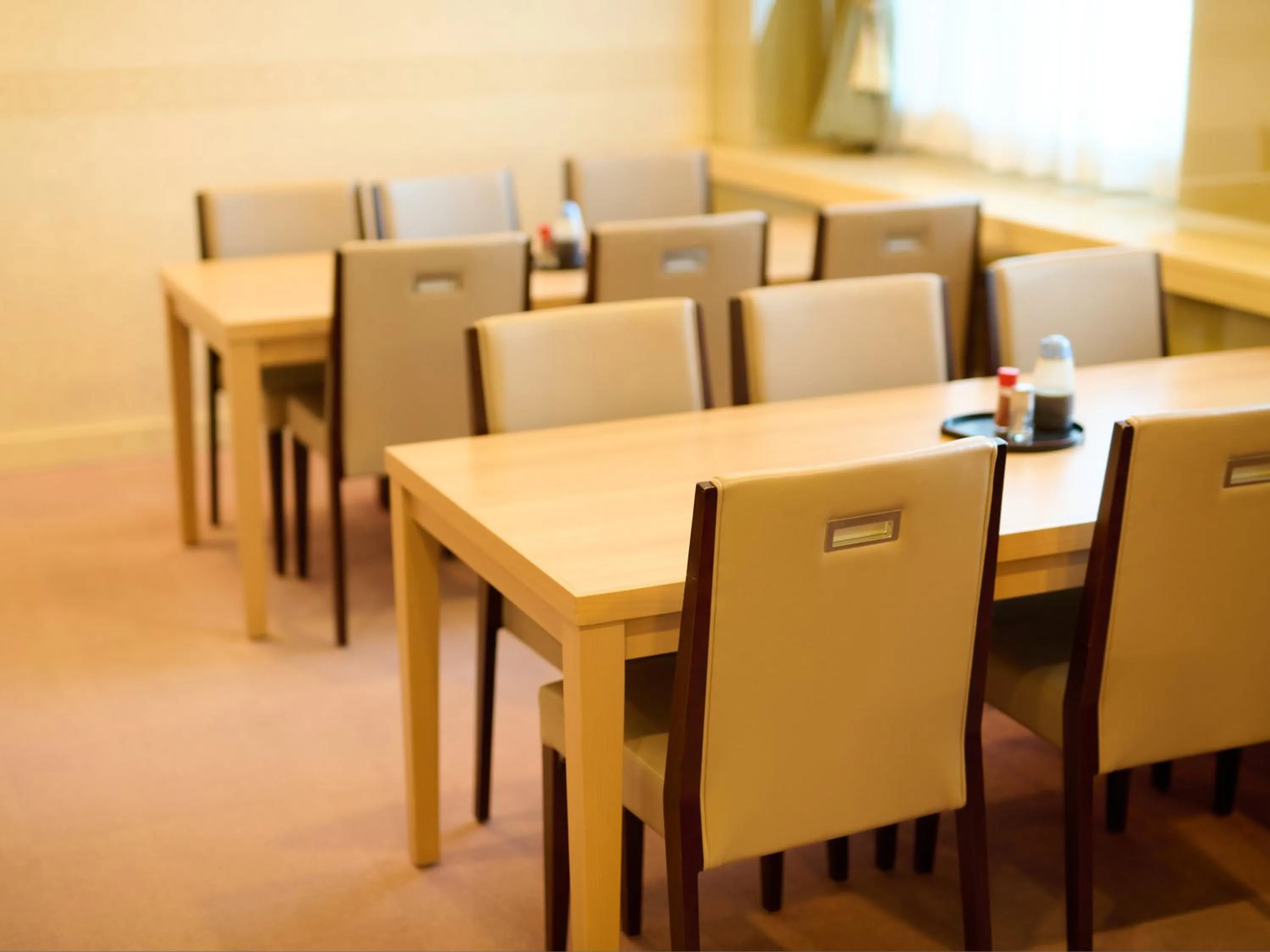 Restaurant/places to eat in Hotel Toko