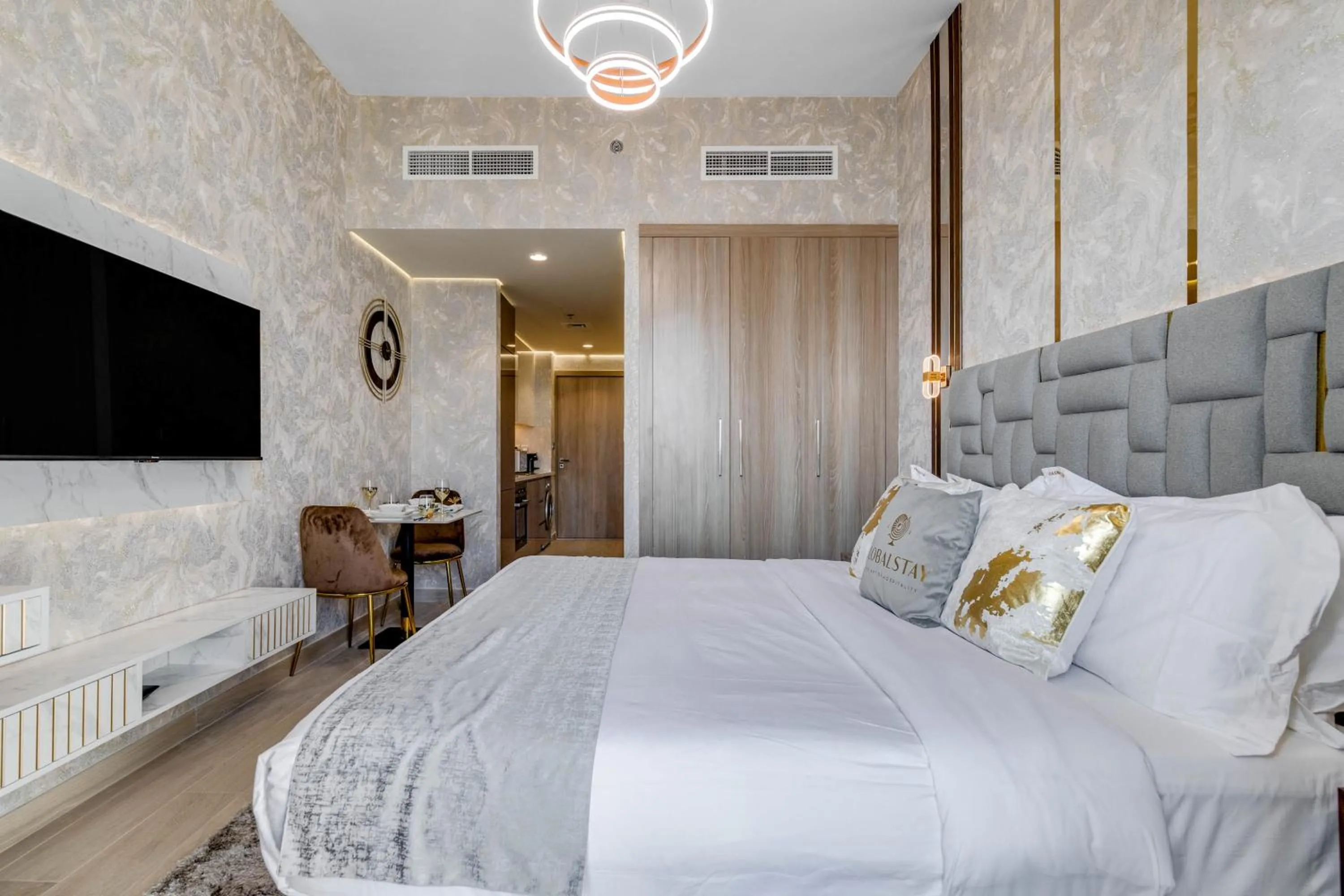 Bed in GLOBALSTAY Azizi Riviera 48