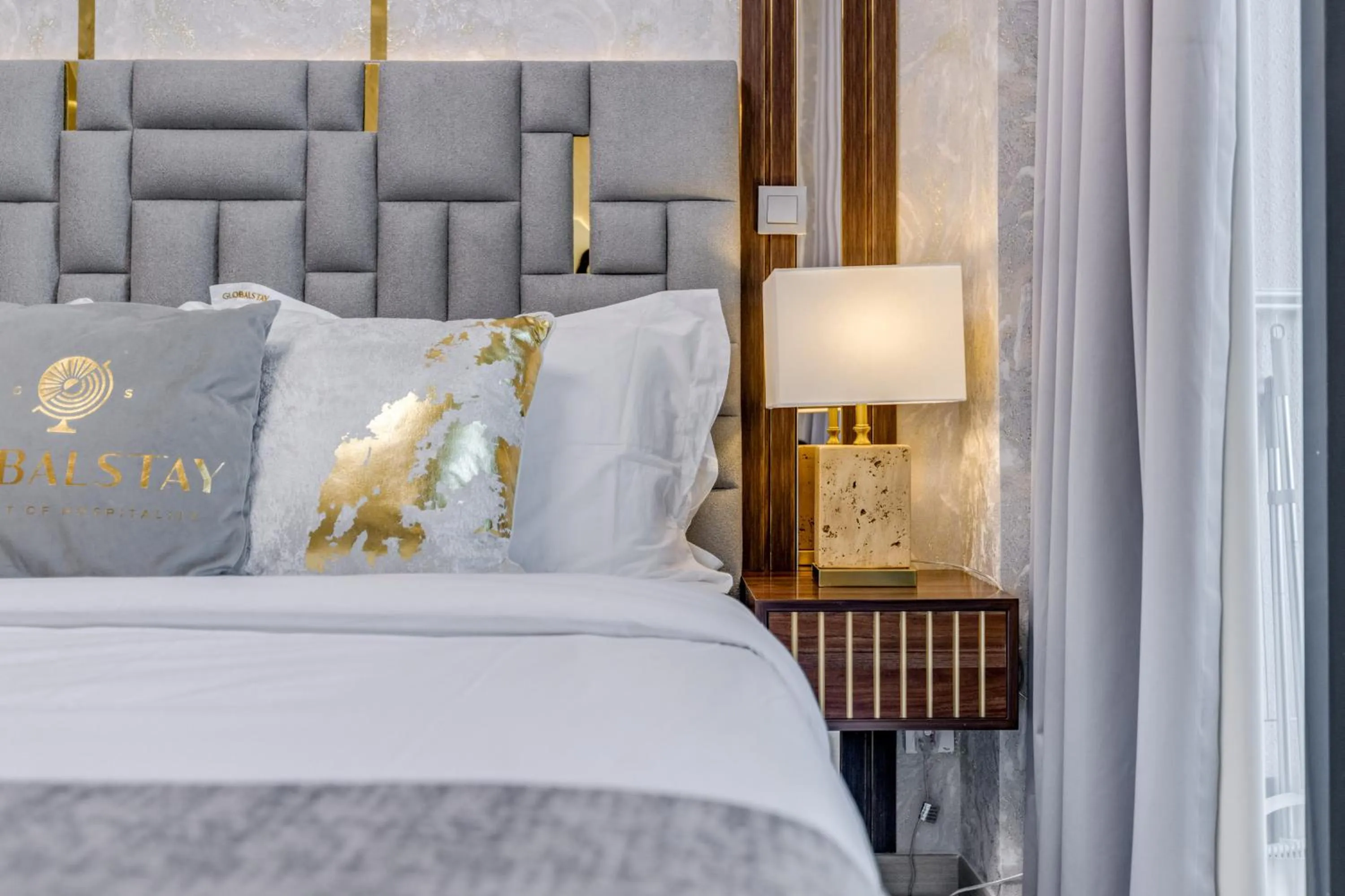 Bed in GLOBALSTAY Azizi Riviera 48