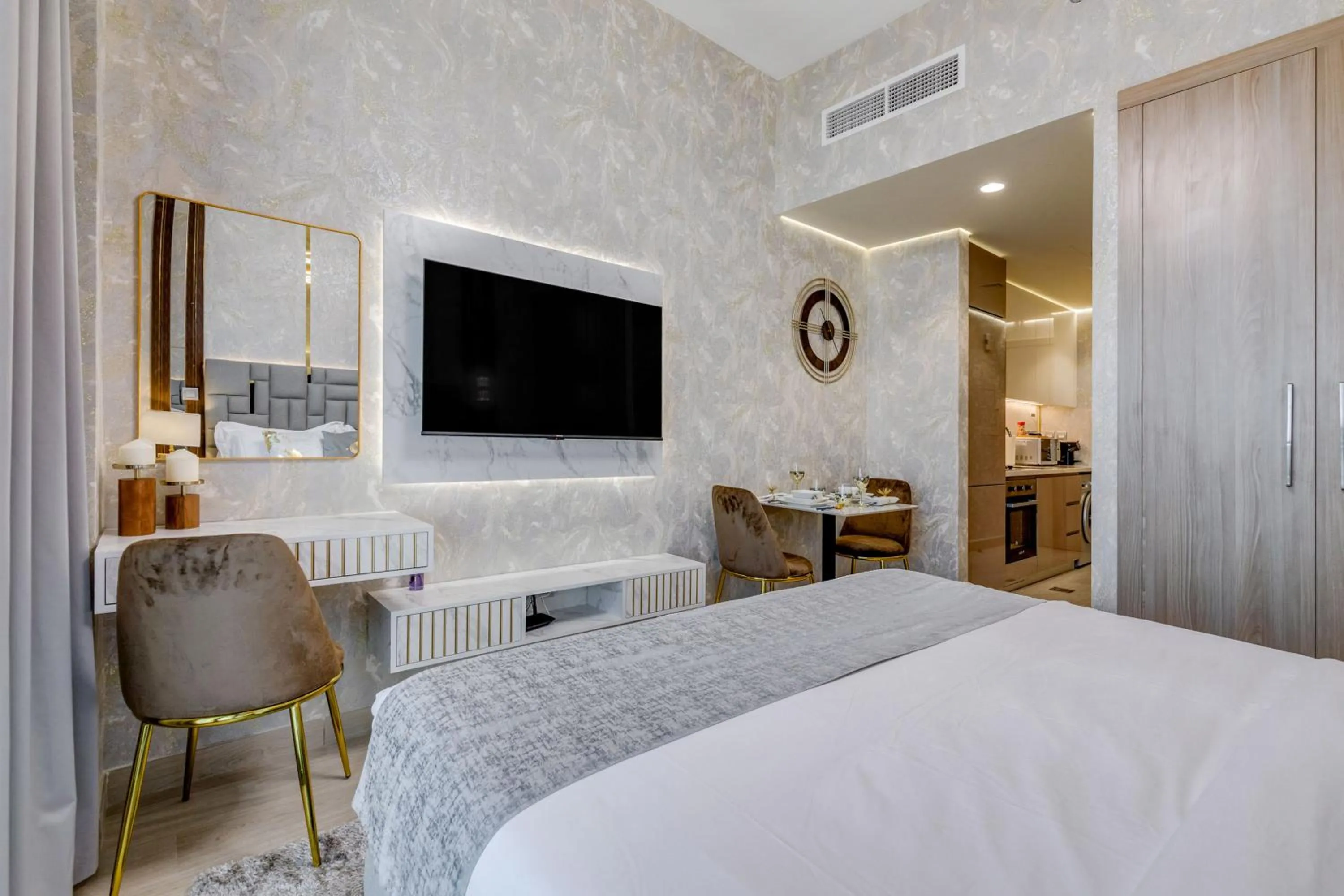 Bed in GLOBALSTAY Azizi Riviera 48