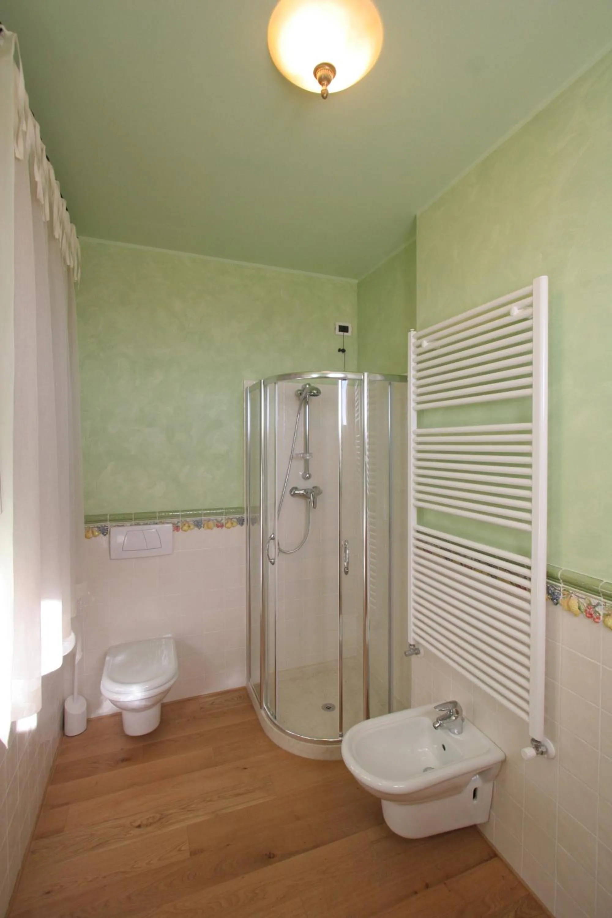 Shower in La Valdella