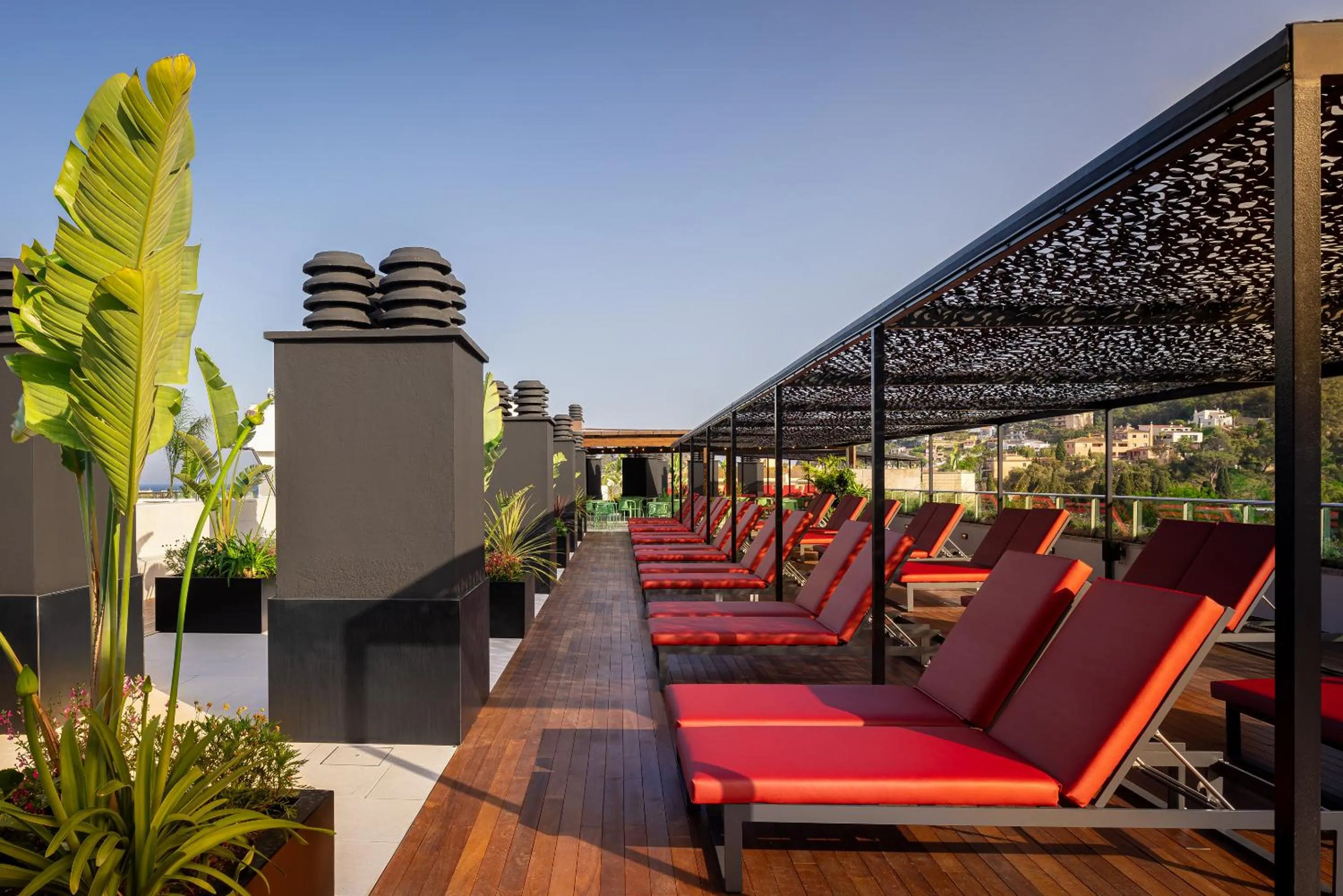 Solarium in Golden Bahía de Tossa & Spa 4* Sup.