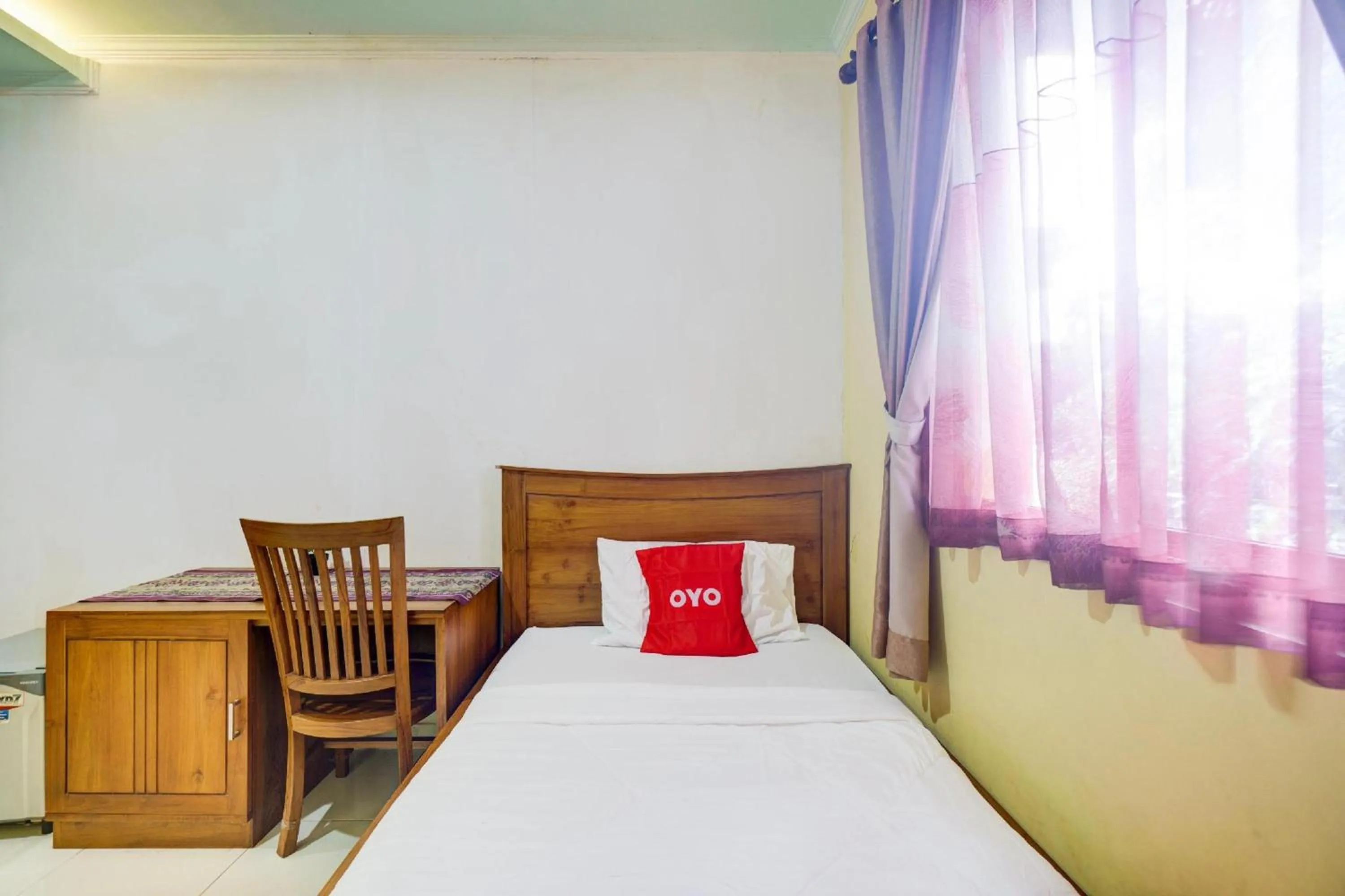 Photo of the whole room, Bed in Hotel O Tebet Near Tebet Station Formerly Sabda Guest House