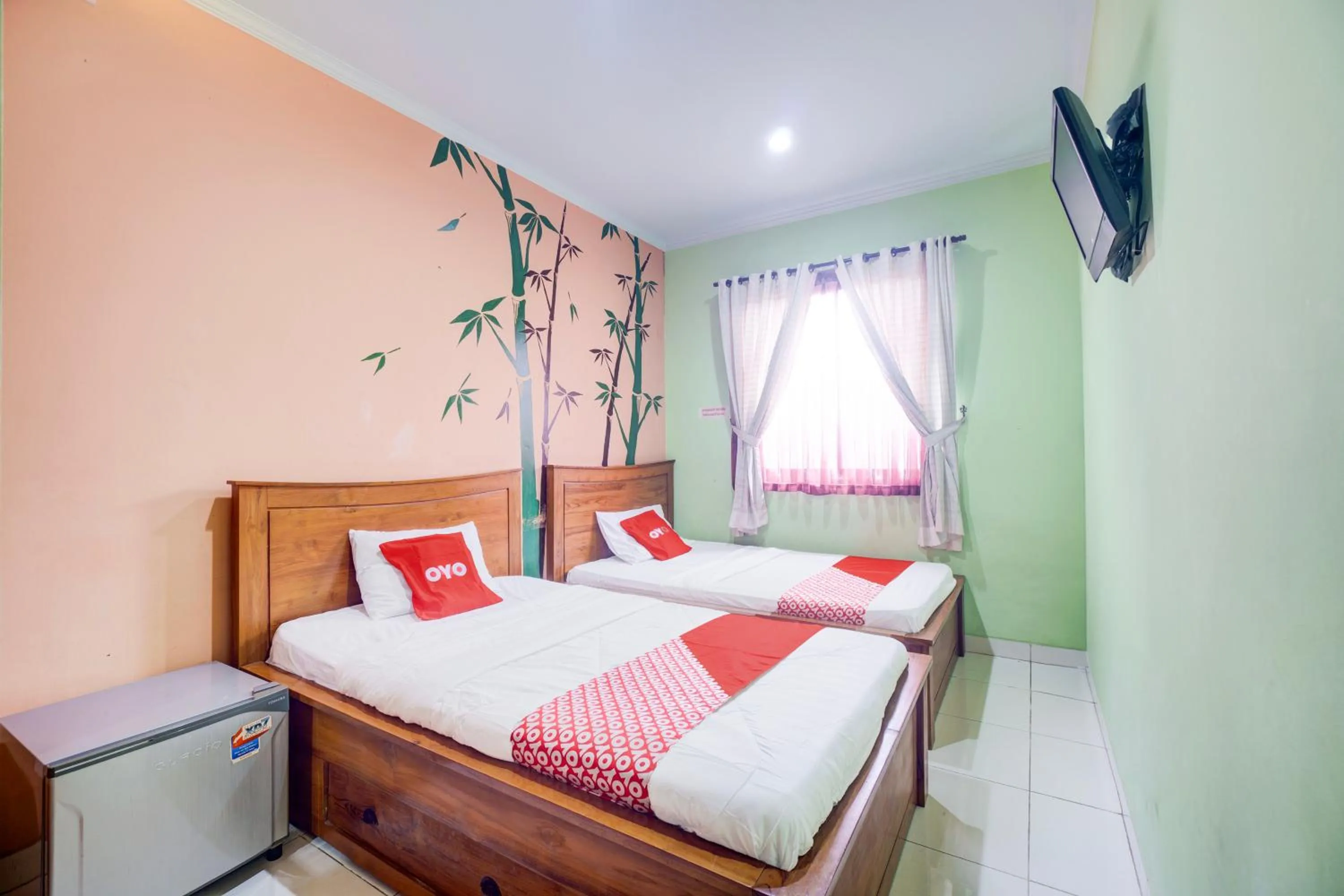 Bedroom, Bed in OYO 94426 Sabda Guest House
