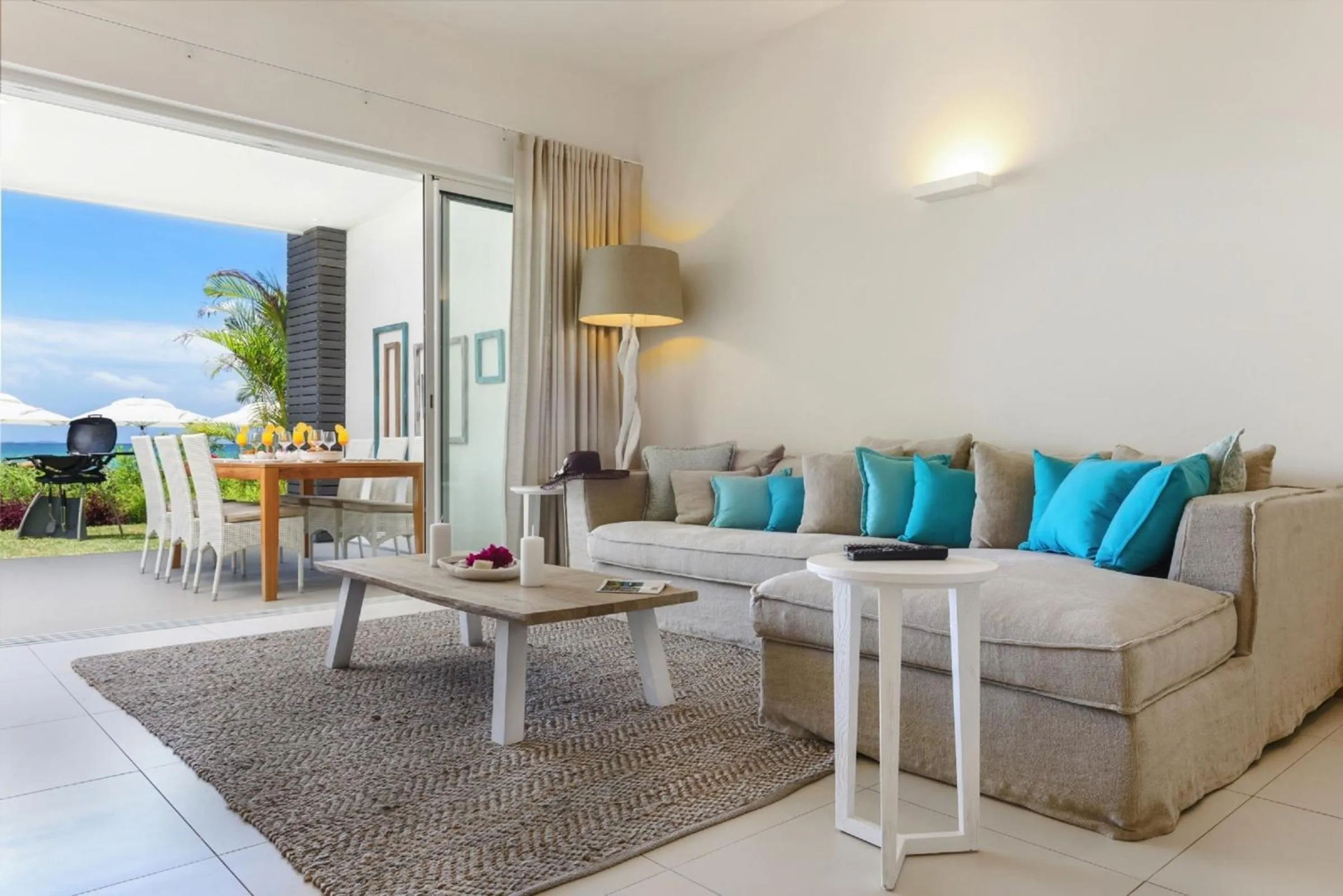 Living room in Myra Seafront Suites by LOV Mauritius