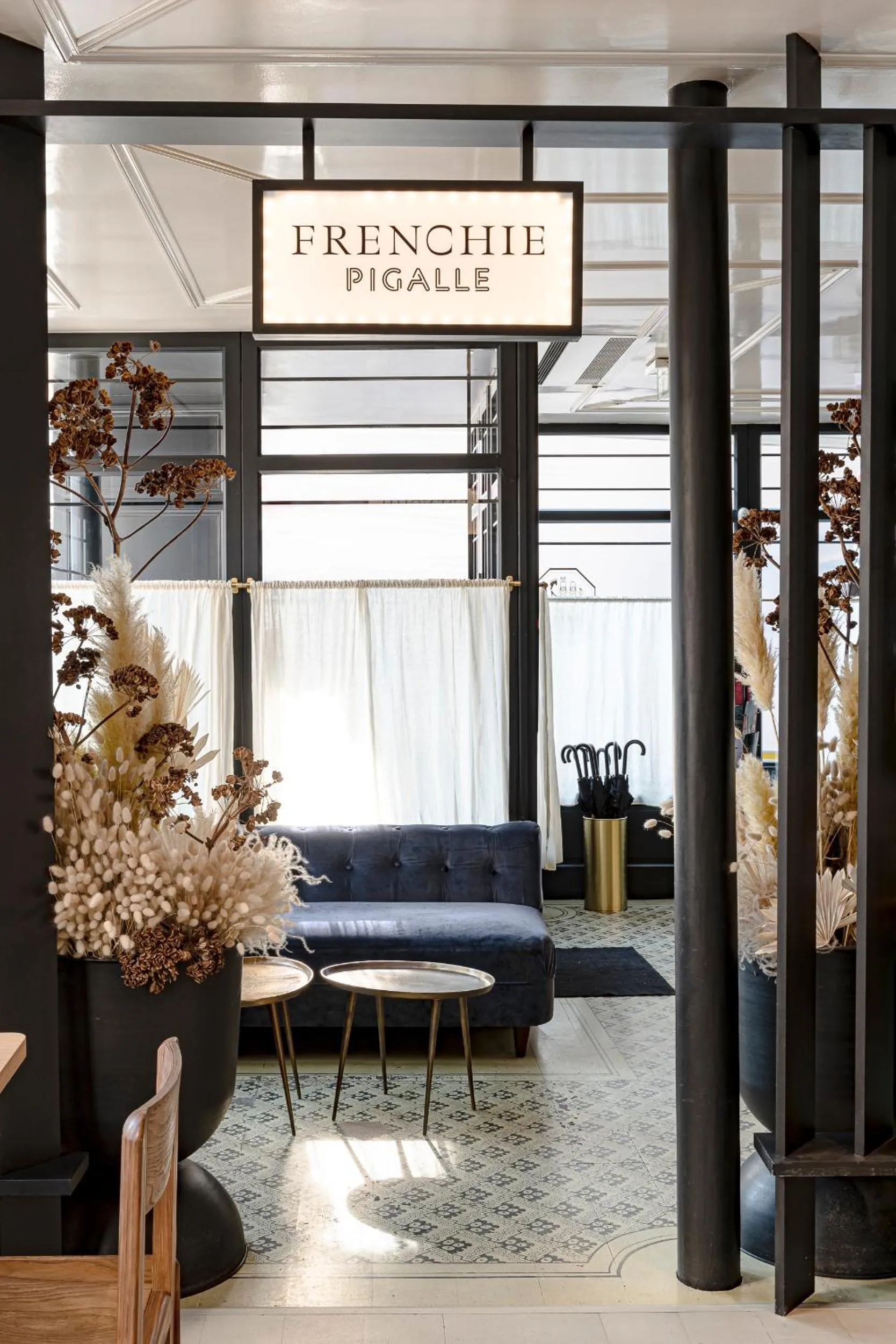 Restaurant/places to eat in Grand Pigalle Experimental