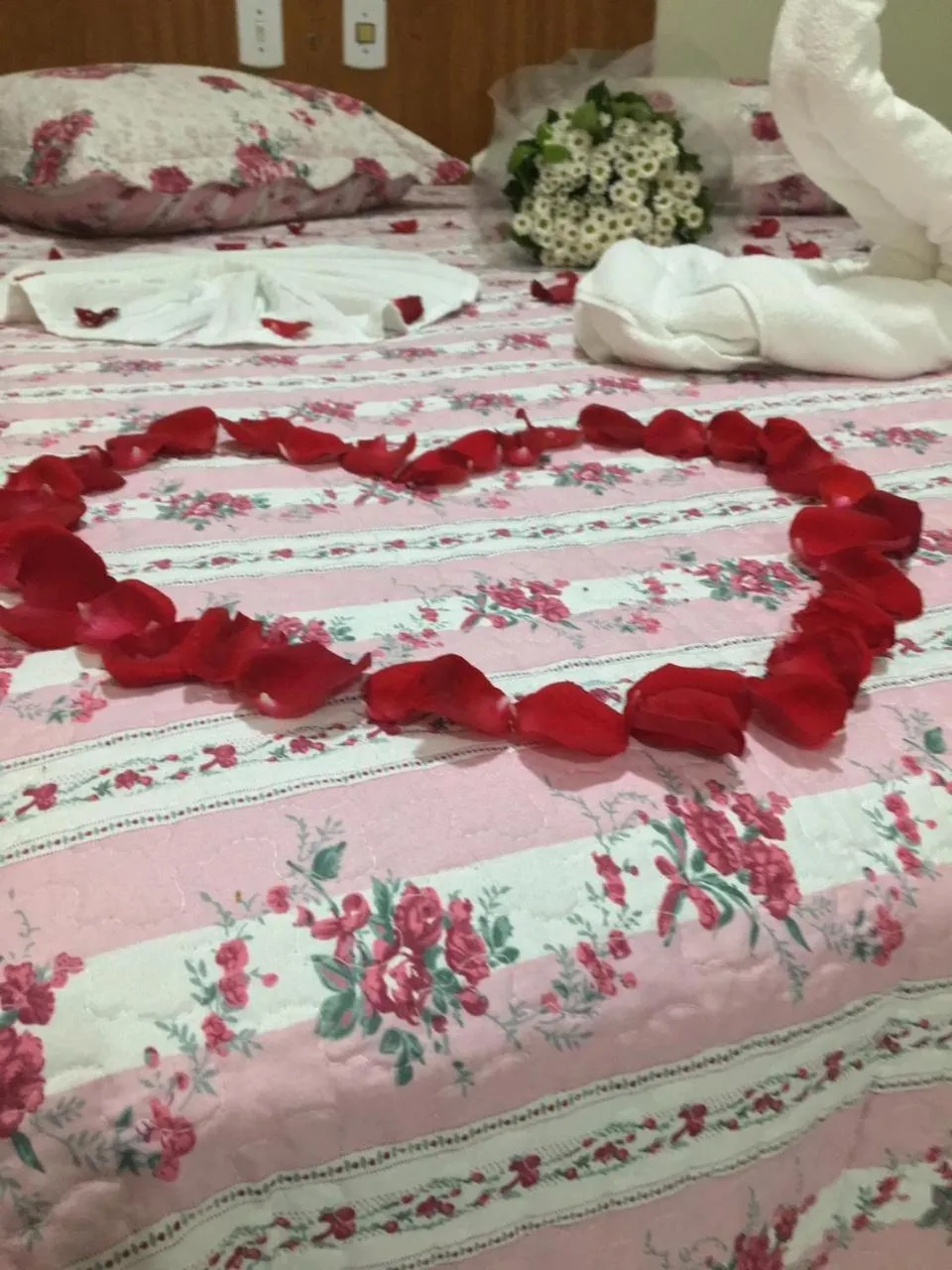 Bed in Ipê Guaru Hotel