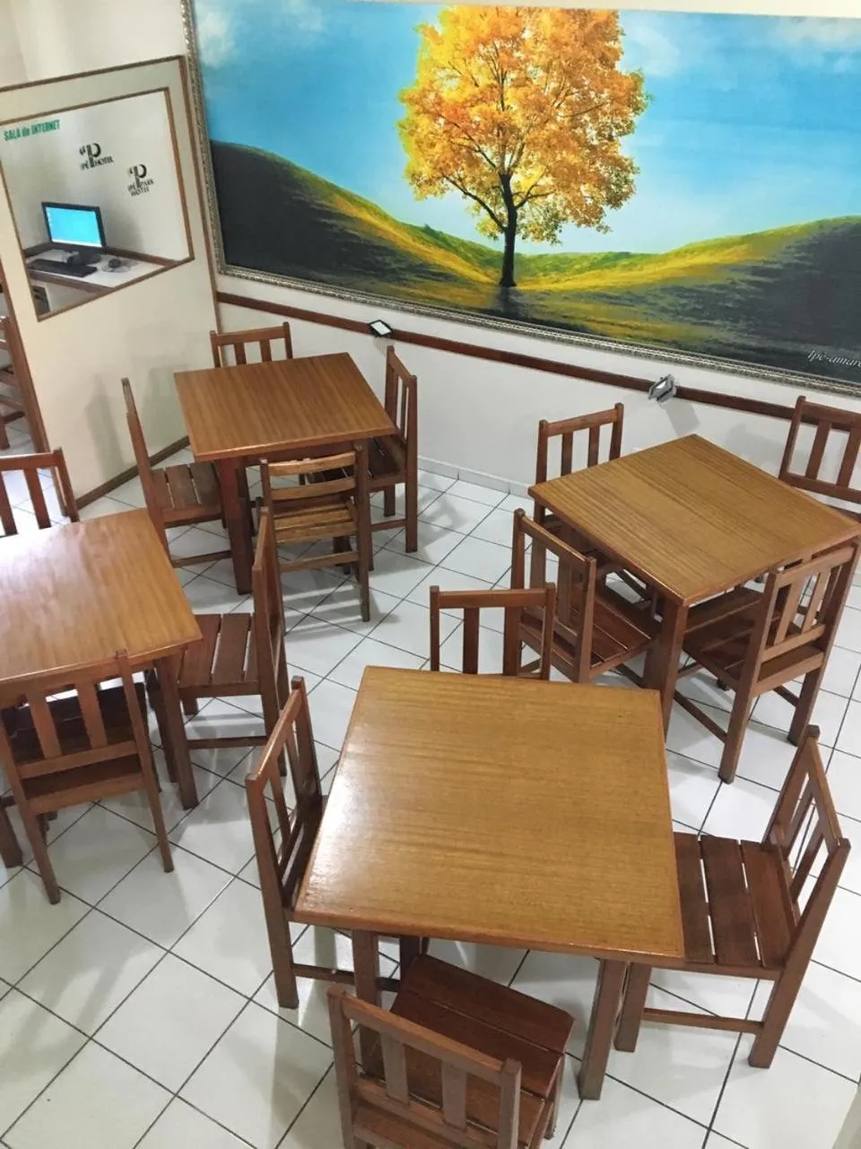 Restaurant/places to eat in Ipê Guaru Hotel