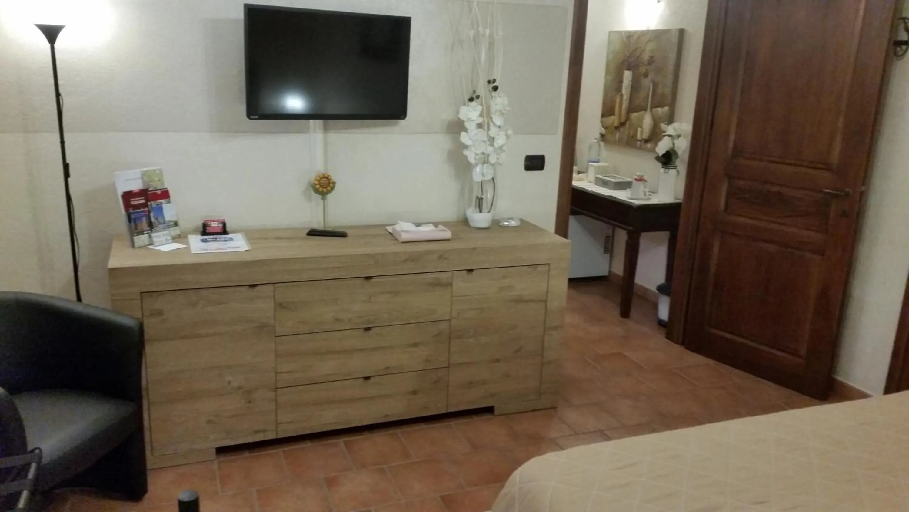 Photo of the whole room, Bed in Villa Laura B&B