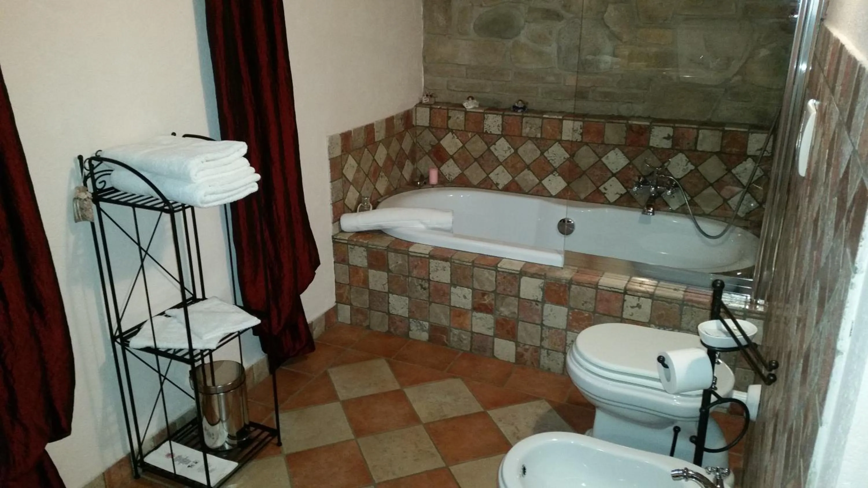 Bathroom in Villa Laura B&B