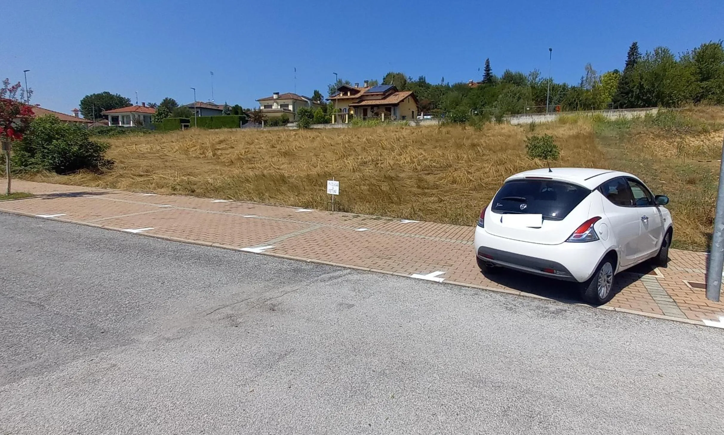 Parking in Villa Laura B&B