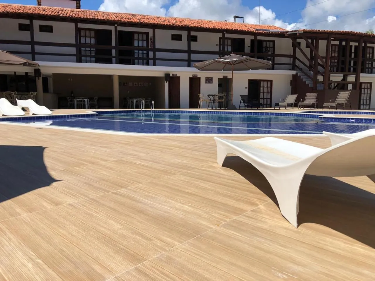 Swimming pool in Rede Andrade Estrela Dalva Praia Hotel