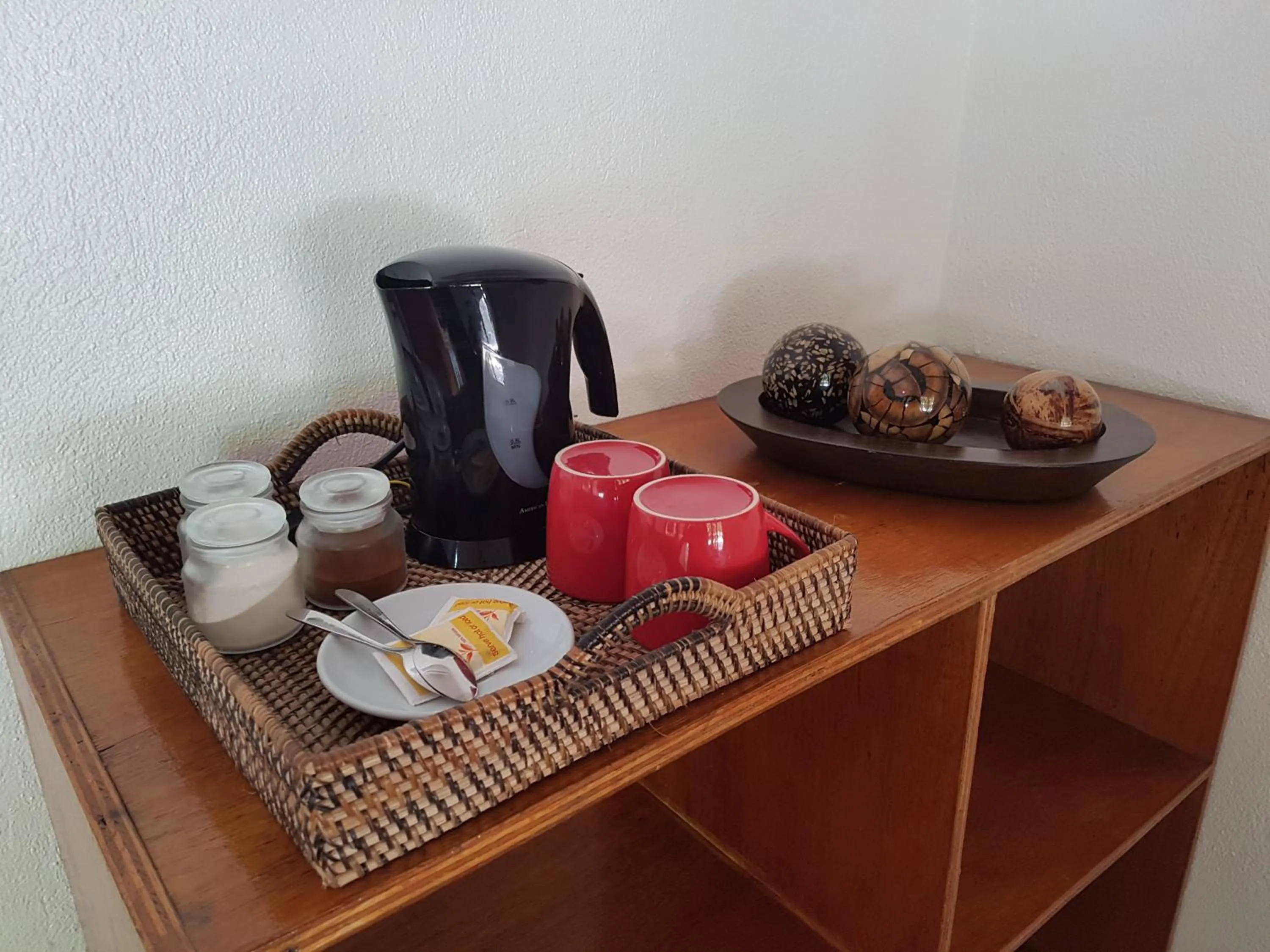 Coffee/tea facilities in Evolution Dive and Beach Resort
