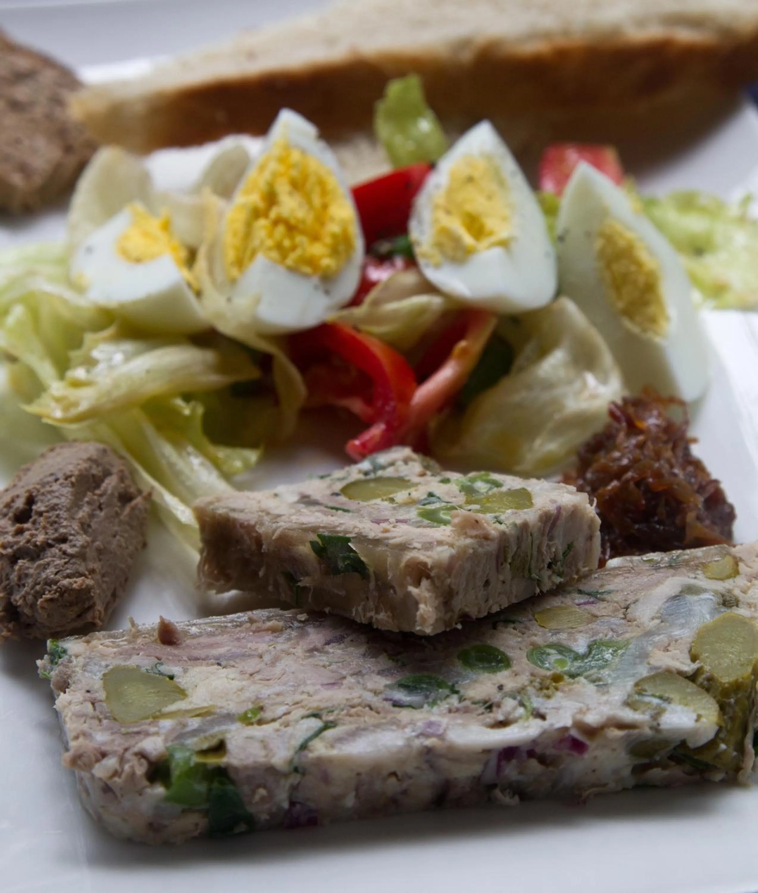 Food in Evolution Dive and Beach Resort