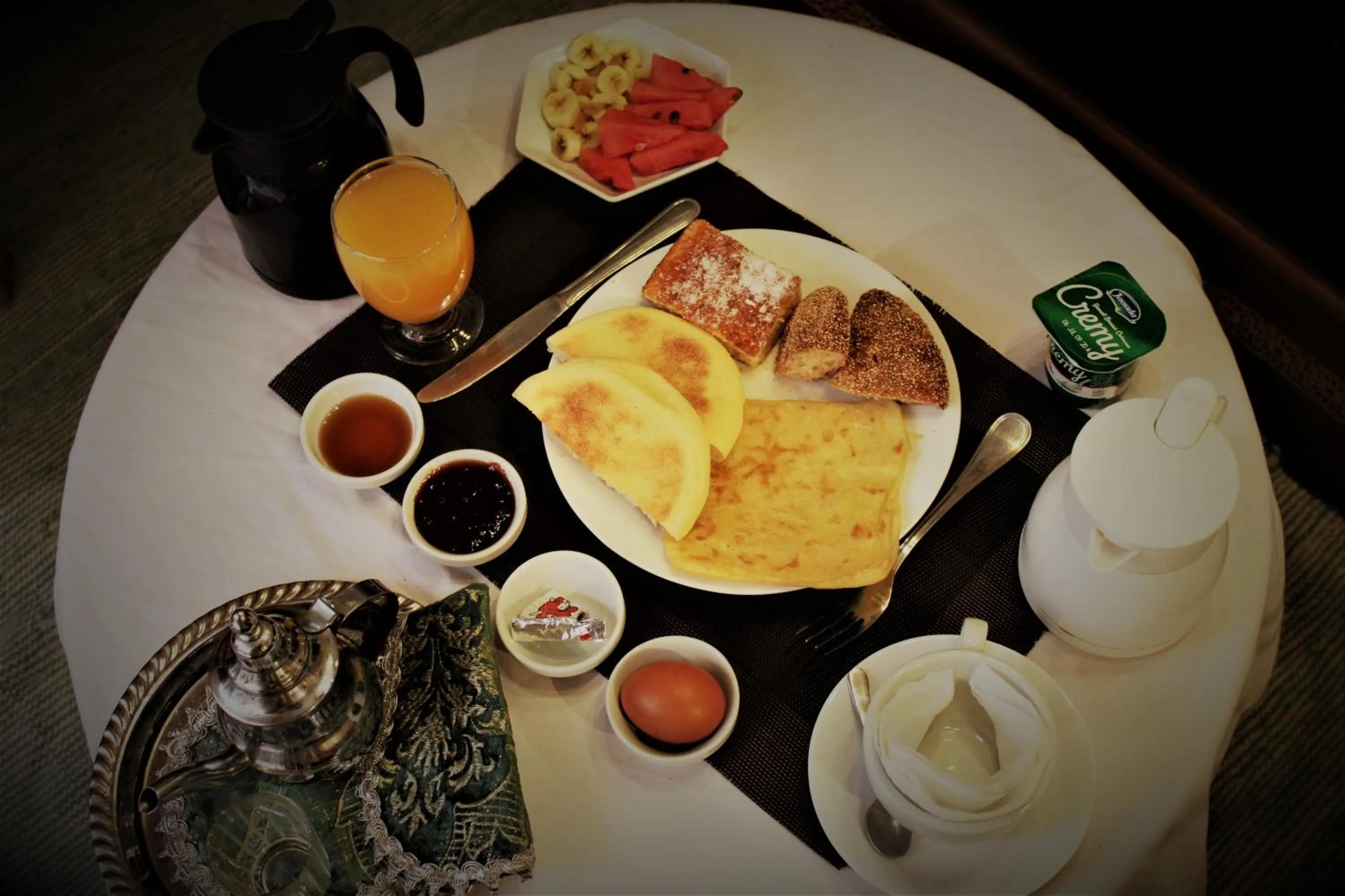 Restaurant/places to eat in Riad Al Wafaa