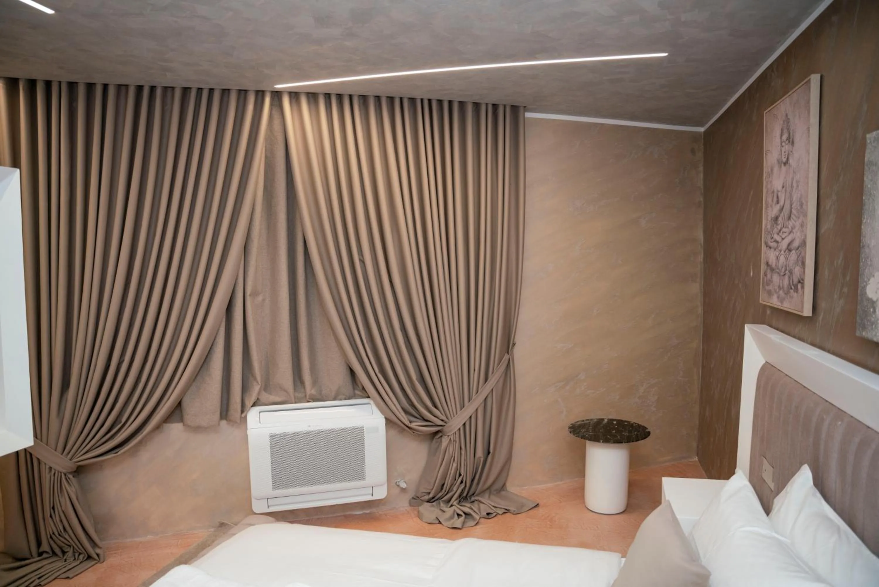 Bed in Hotel Pernoca