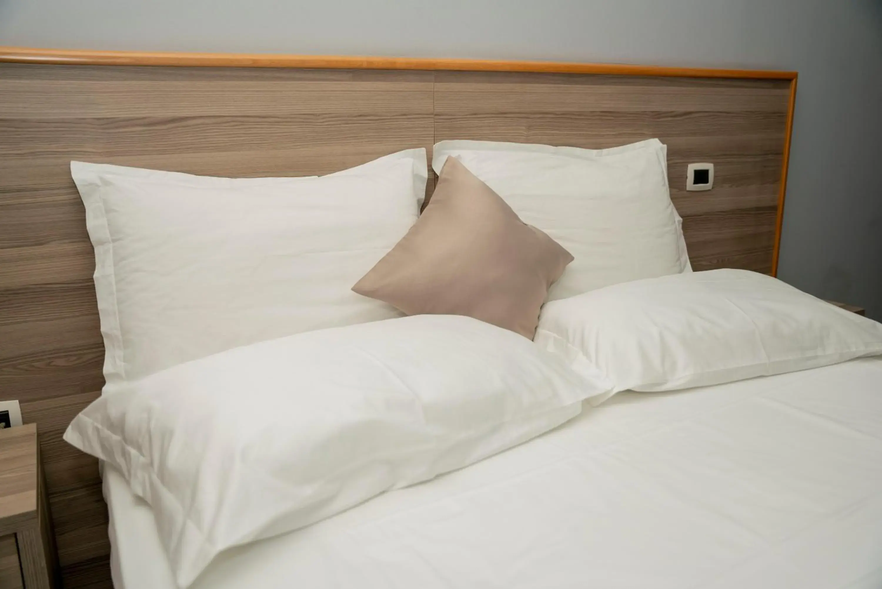 Double Room with Private Bathroom in Hotel Pernoca Double Room with Private Bathroom in Hotel Pernoca