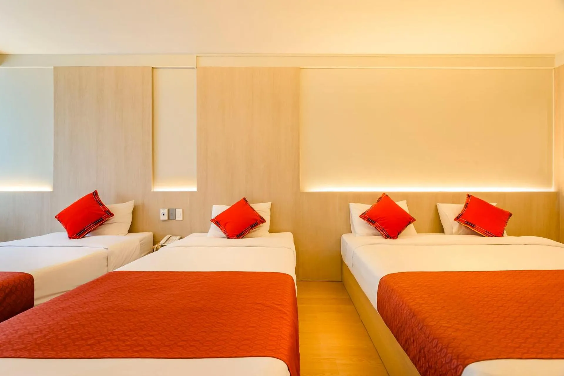 Bed in Shin Shin Hotel Jeju Worldcup