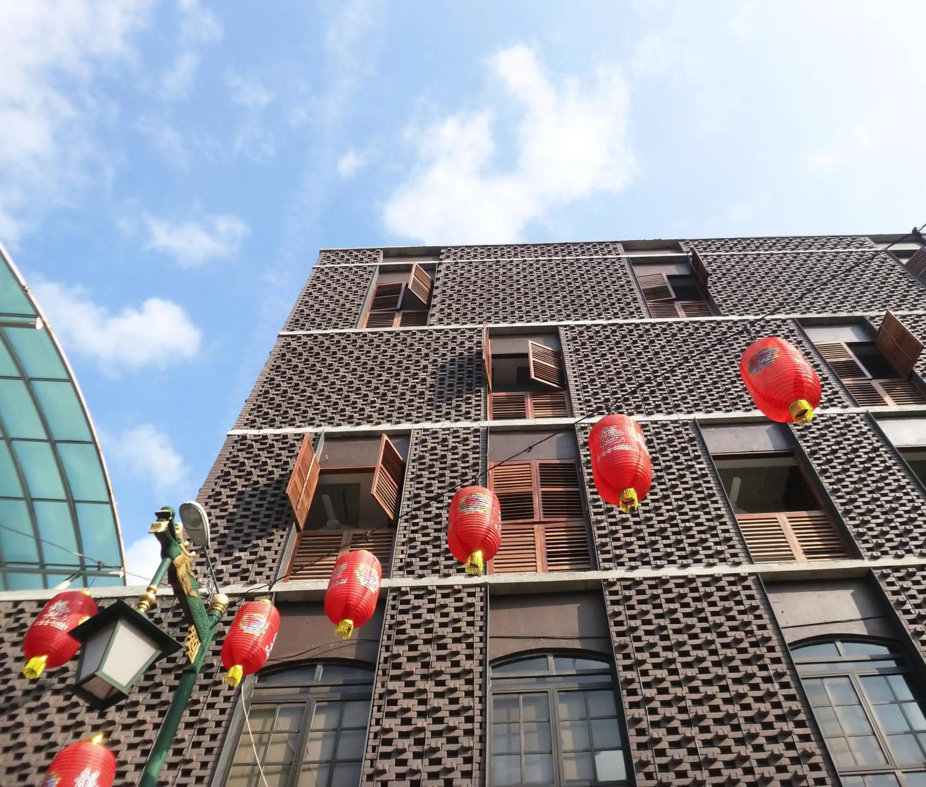 Facade/entrance in Lantern Hotel