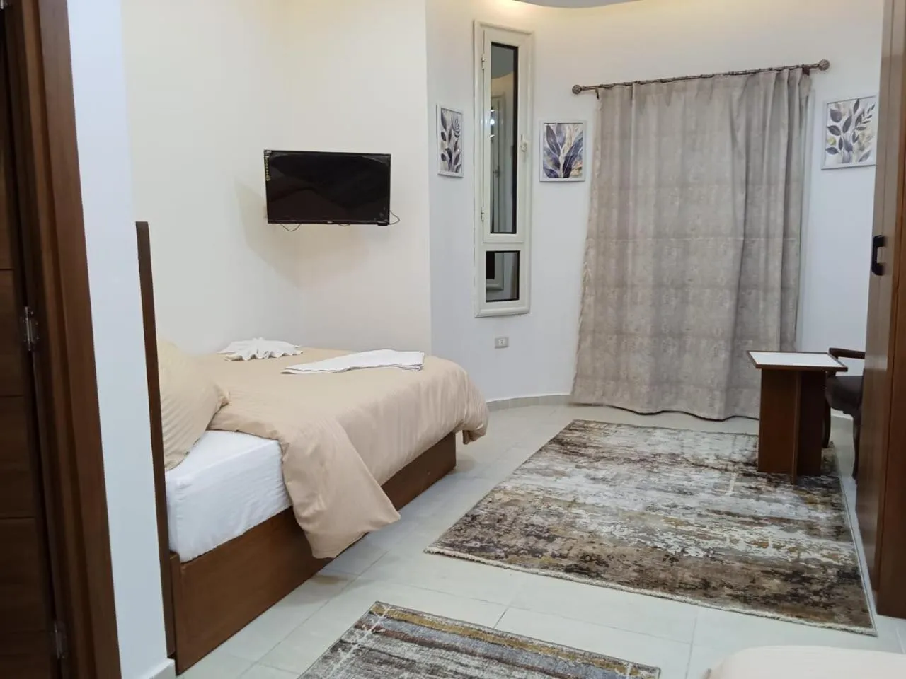 TV and multimedia, Bed in New Panorama Inn