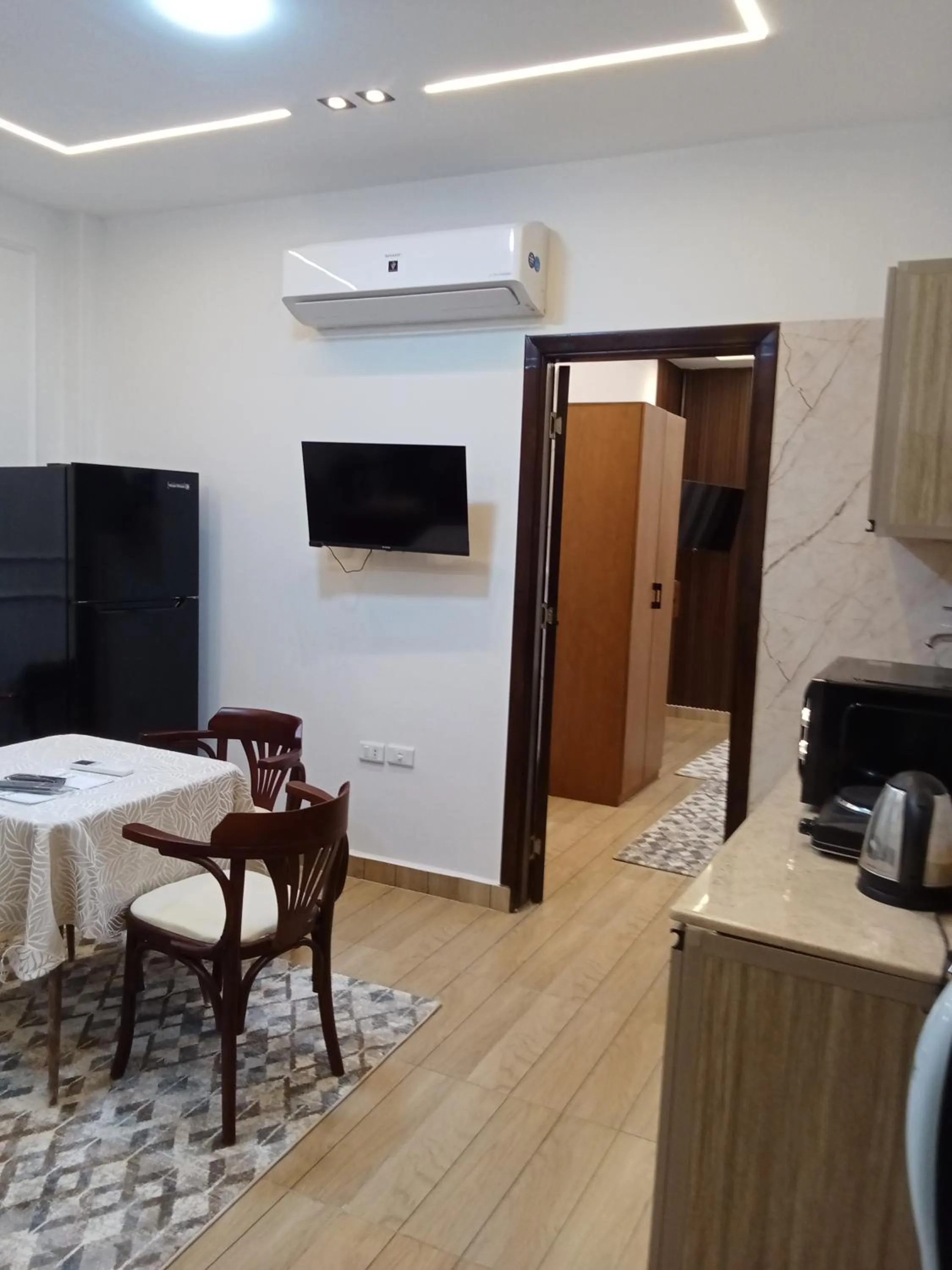 Living room in New Panorama Inn